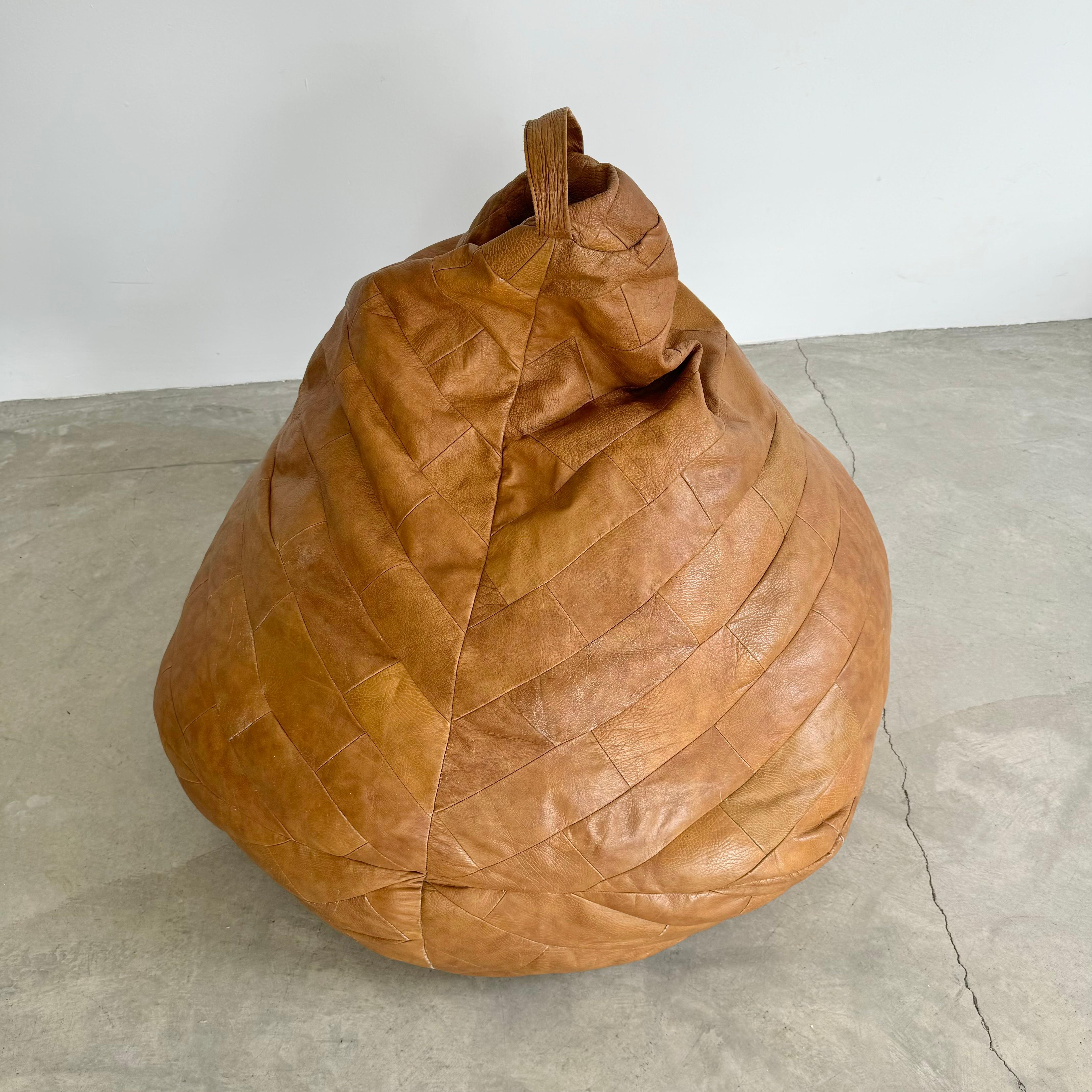 Sac De Sede Caramel Patchwork en cuir, 1970, Suisse en vente 2