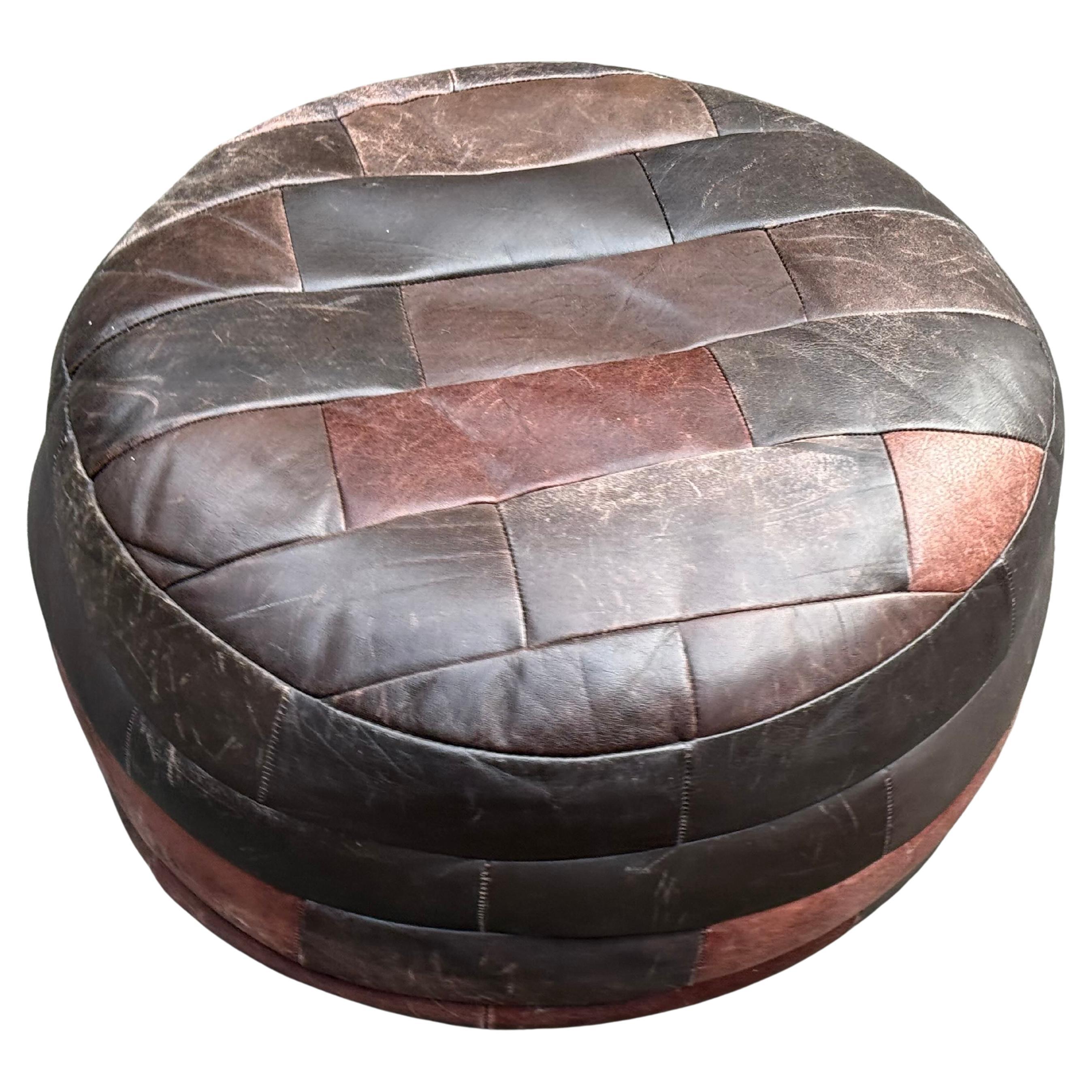 De Sede Puf Otomano Patchwork Chocolate, Circa 1970s finales del siglo XX en venta