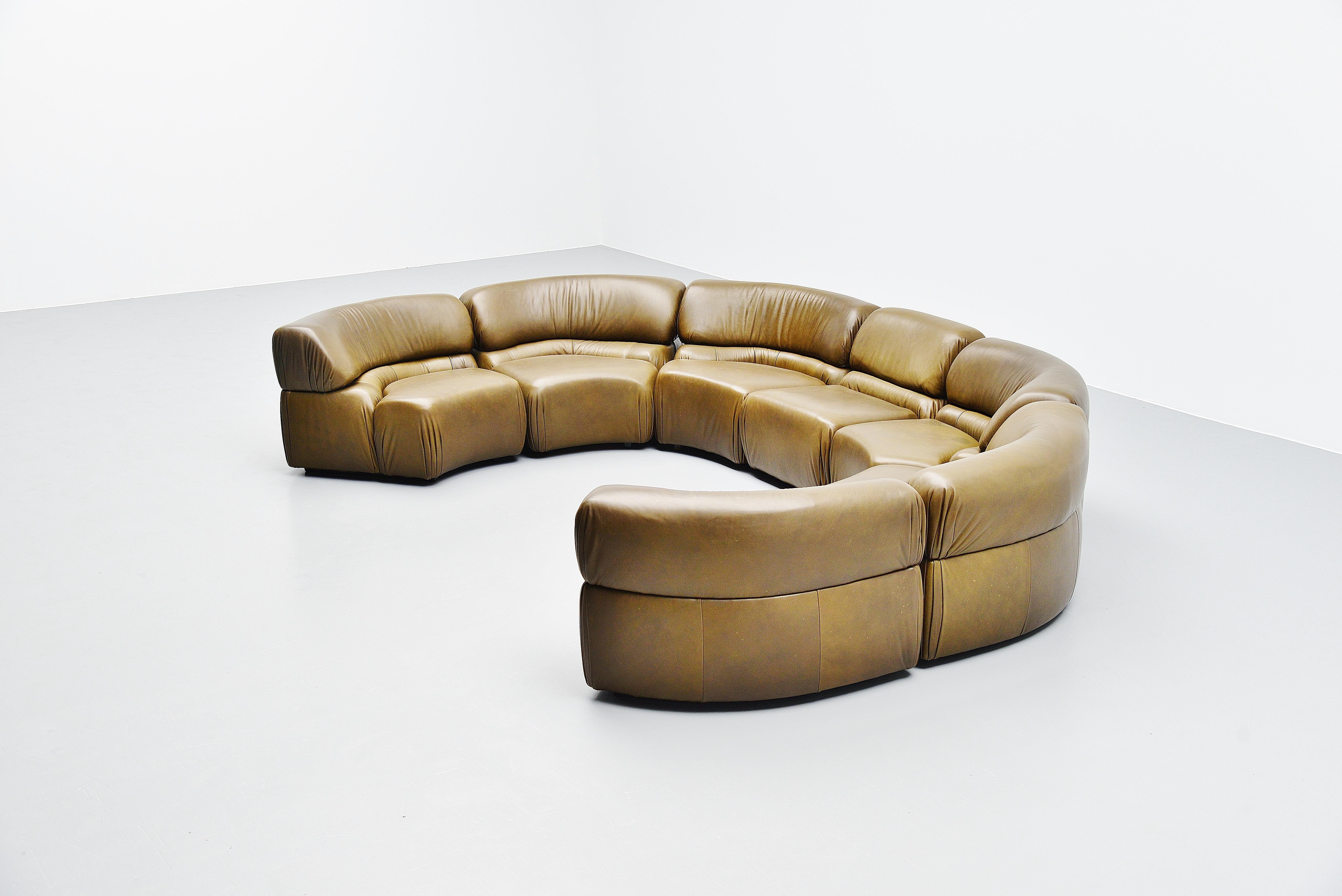 Mid-Century Modern De Sede Cosmos Lounge Sofa Switzerland 1970 Olive Green