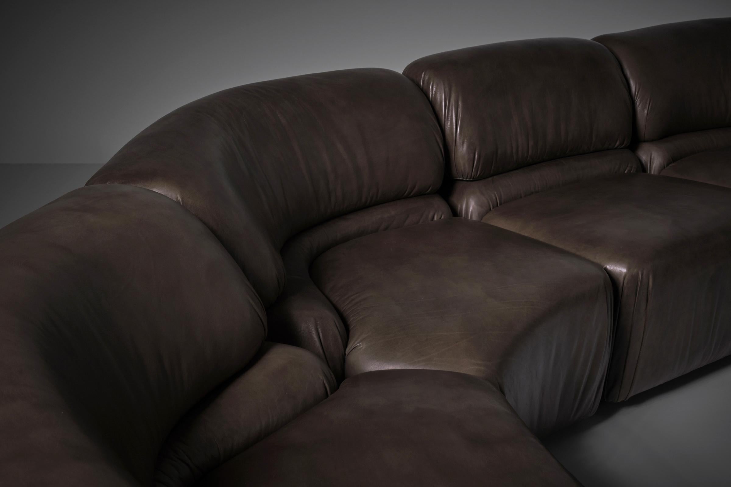 Mid-Century Modern De Sede ‘Cosmos’ sectional sofa, 1970s For Sale