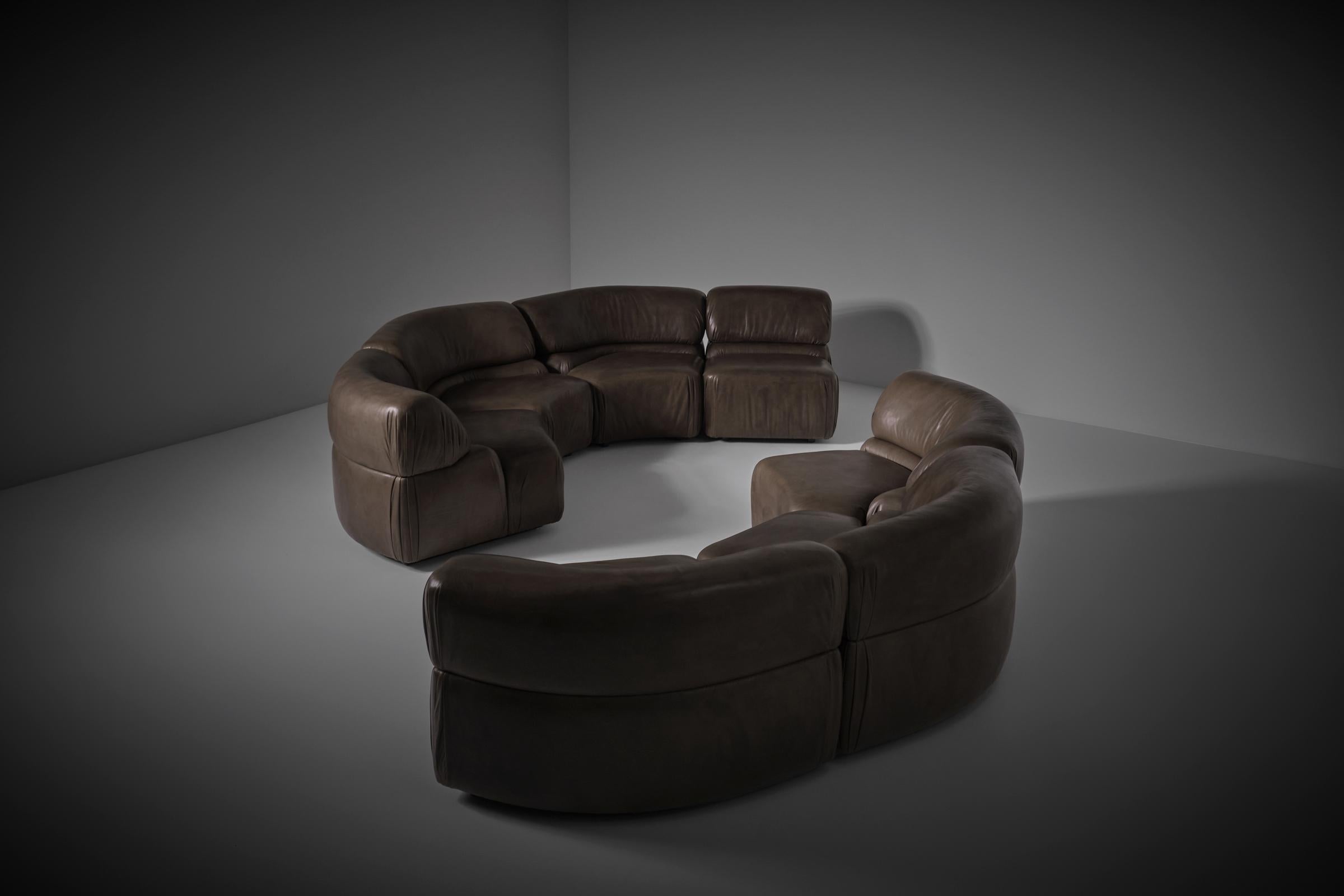 Swiss De Sede ‘Cosmos’ sectional sofa, 1970s For Sale