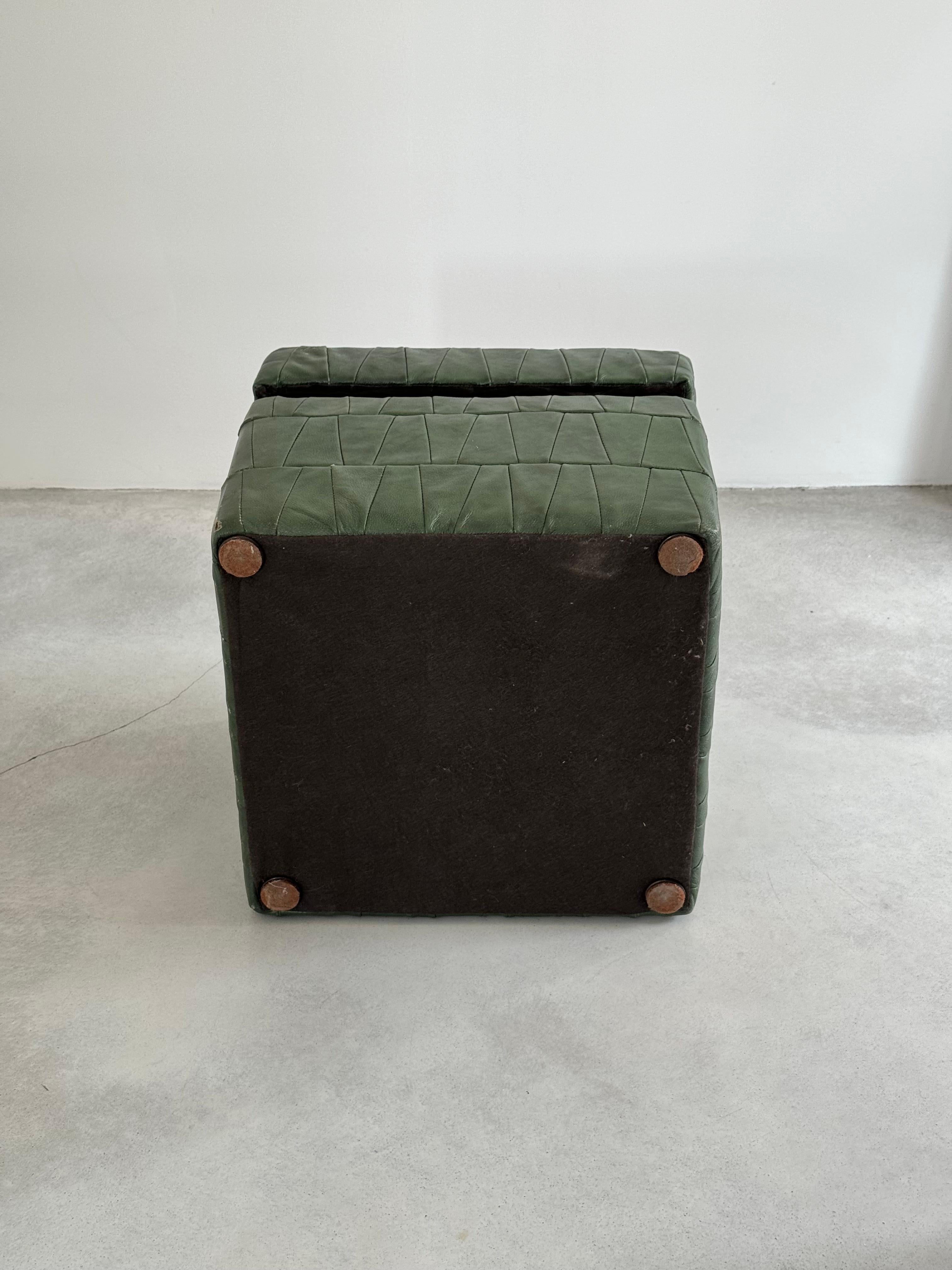 De Sede Design Dark Green Leather Patchwork Storage Ottoman, Switzerland 1970s For Sale 8
