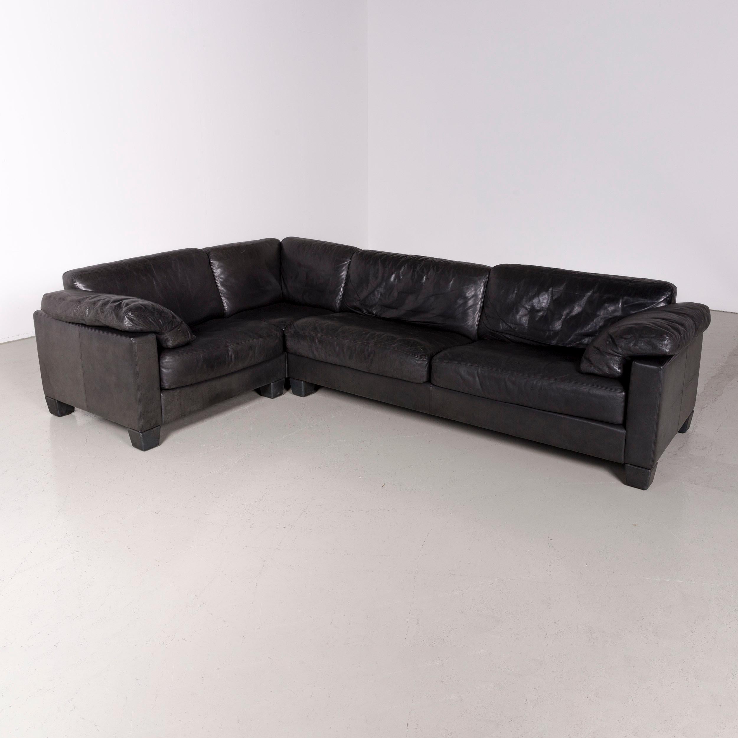We bring to you an De Sede designer leather sofa black corner couch.

















      