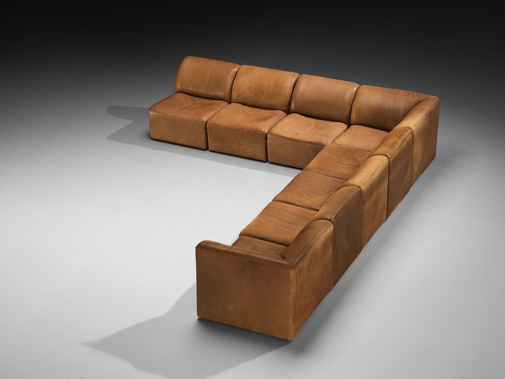 De Sede ‘DS-10’ Modular Sofa in Cognac Brown Saddle Leather For Sale 4