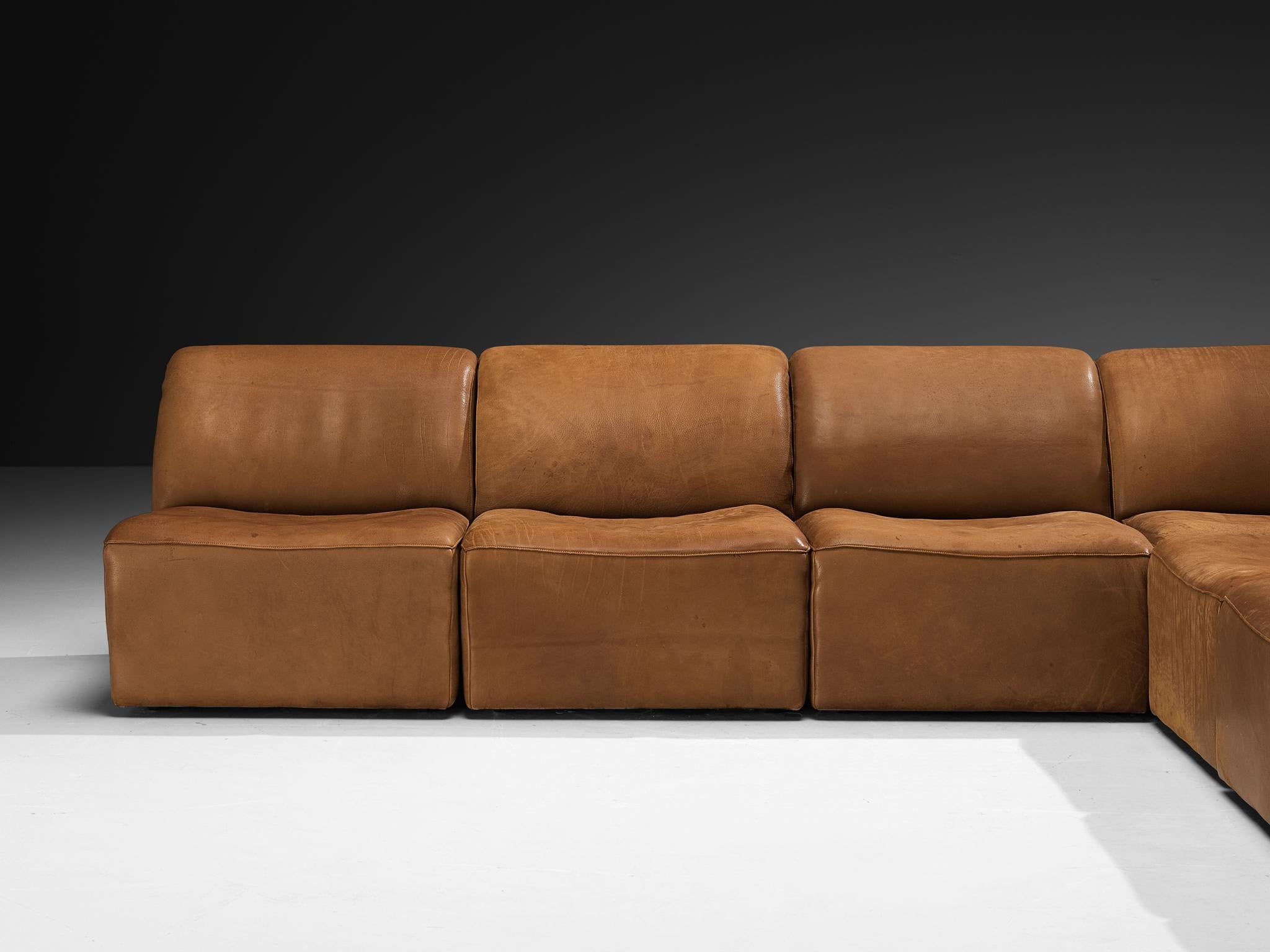 De Sede ‘DS-10’ Modular Sofa in Cognac Brown Saddle Leather For Sale 3