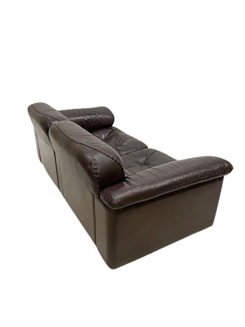 De Sede DS-101 Brown Leather Set of a 2 Seater Sofa and an Ottoman For Sale 1