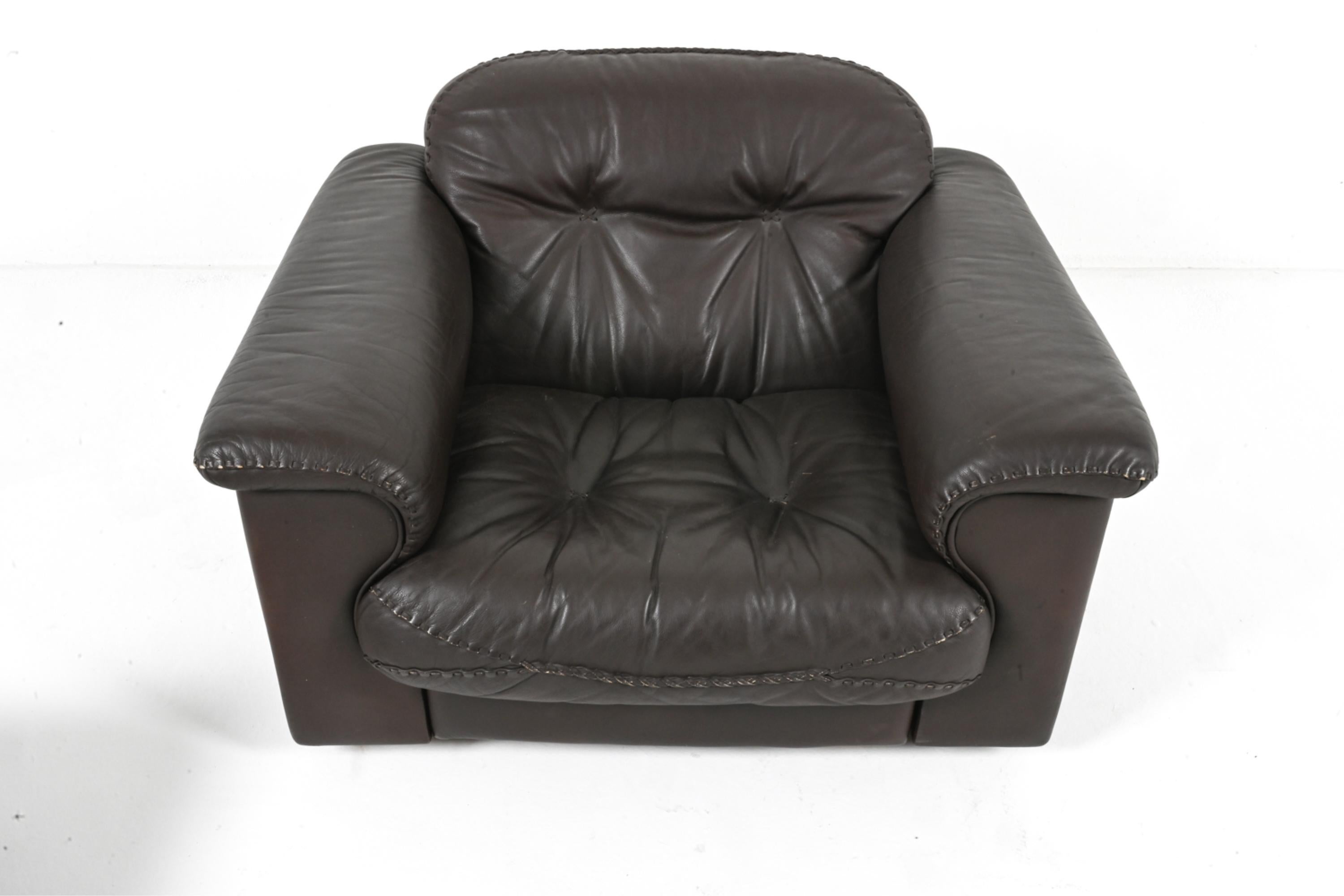De Sede DS-101 James Bond Leder-Clubsessel & Ottomane im Zustand „Gut“ im Angebot in Norwalk, CT