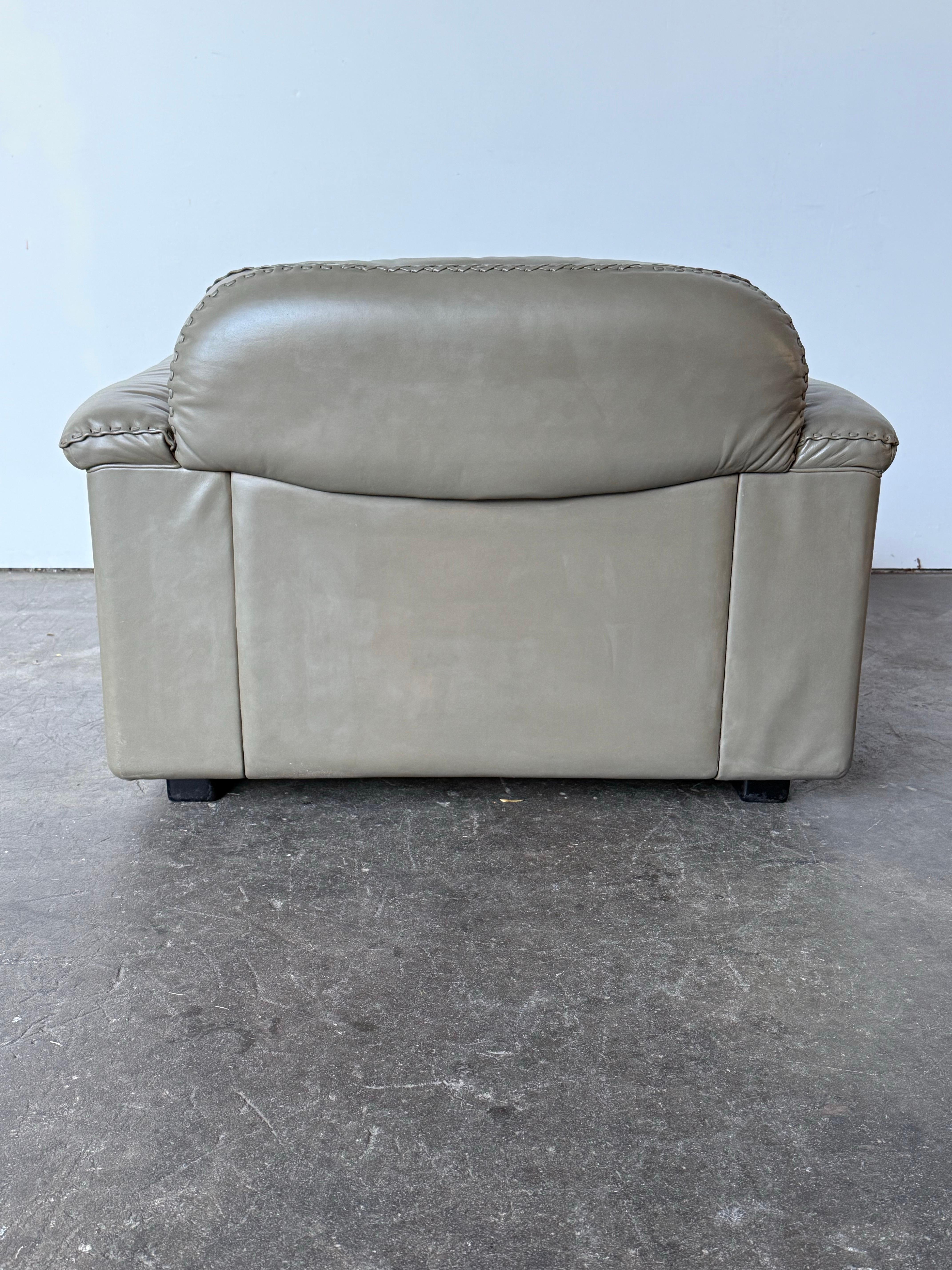 De Sede DS-101 Ledersessel mit Ottomane im Angebot 10