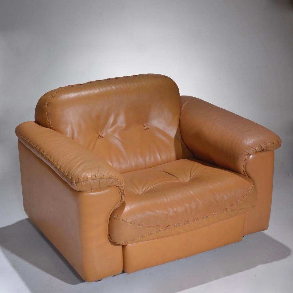 Suisse De Sede fauteuil de salon et ottoman en cuir DS-101, années 1960 en vente