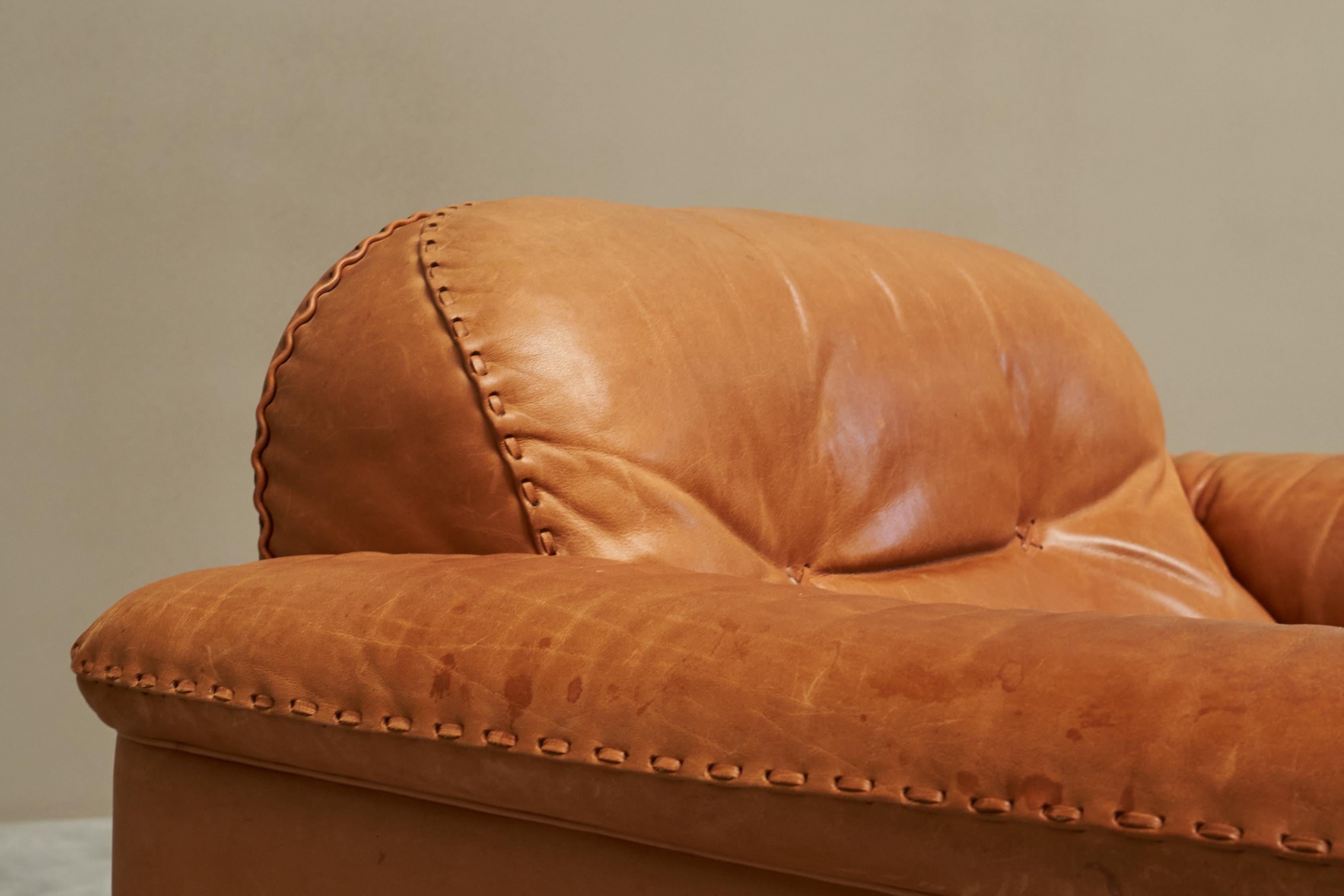 Mid-Century Modern De Sede DS-101 Lounge Chair in Patinated Cognac Leather 1970s For Sale