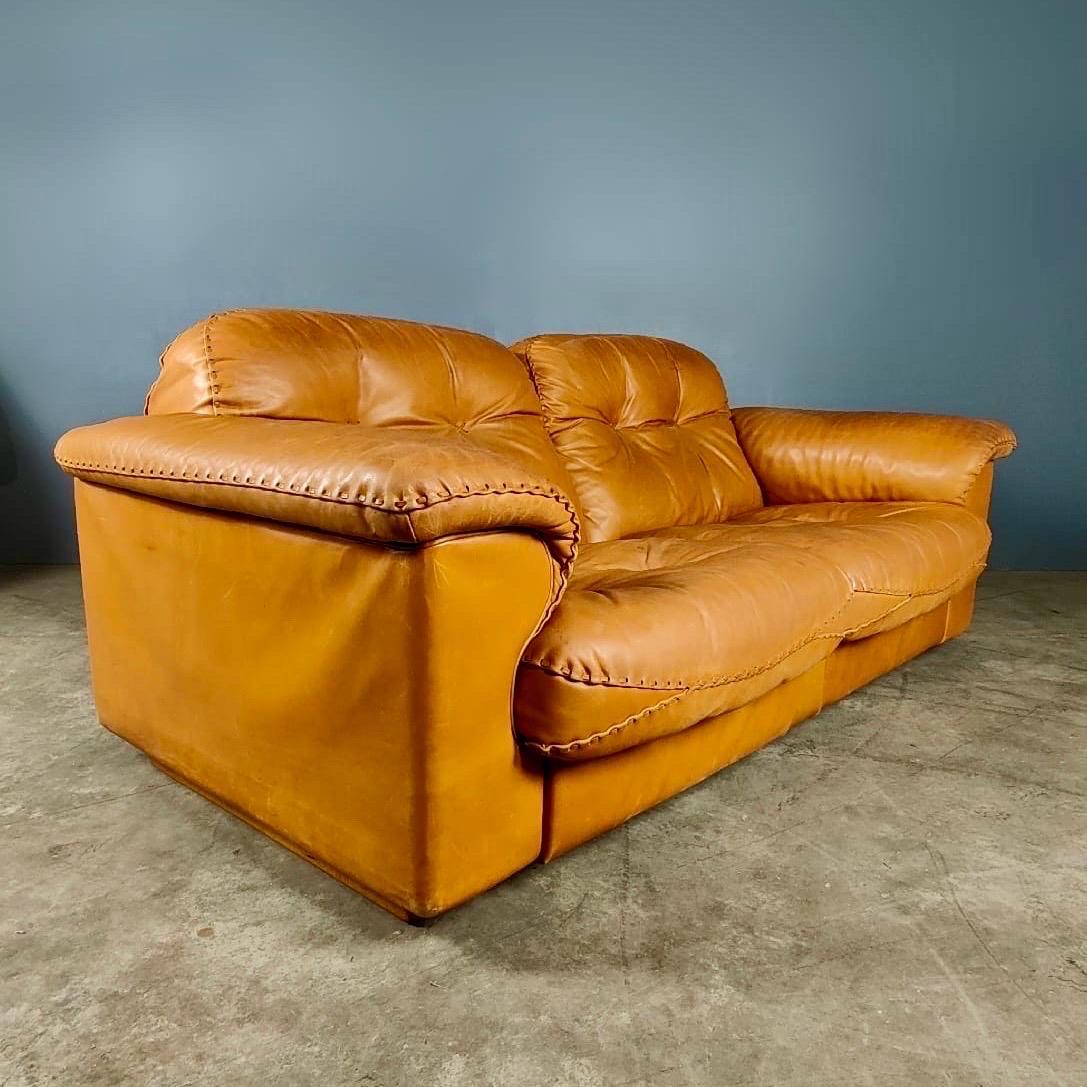Mid-Century Modern De Sede DS-101 Reclining Two Seater Sofa Tan Brown Leather Mid Century Vintage For Sale