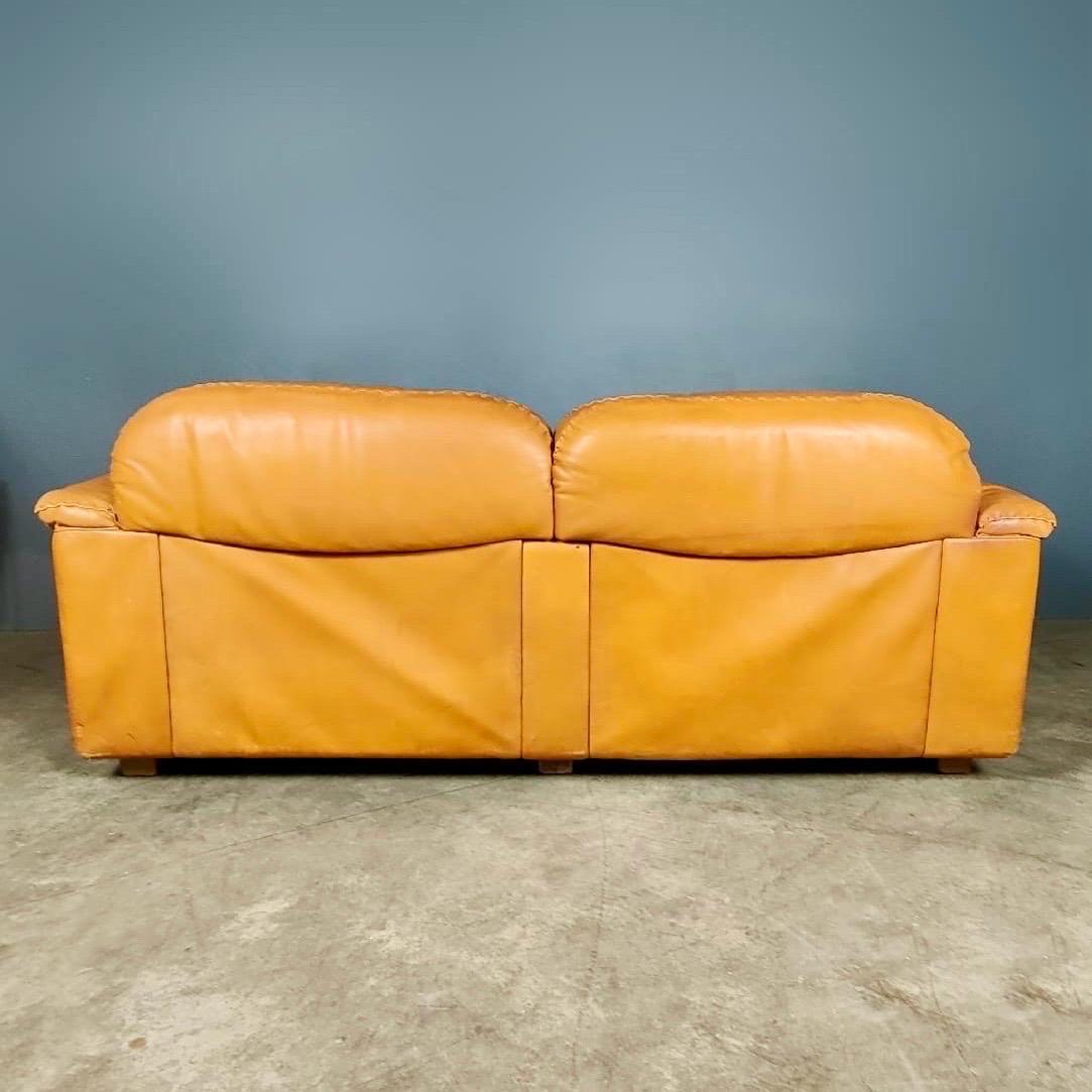 Mid-20th Century De Sede DS-101 Reclining Two Seater Sofa Tan Brown Leather Mid Century Vintage For Sale