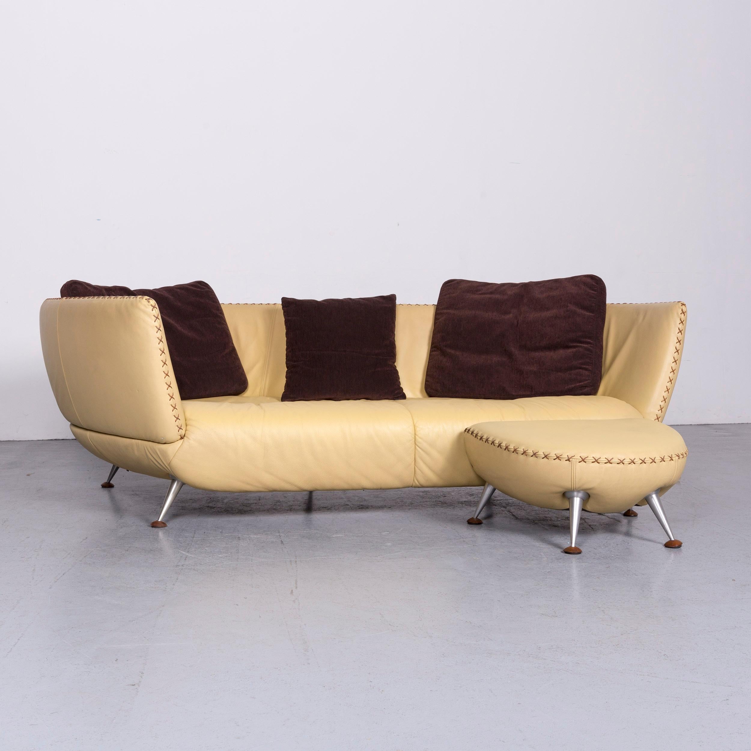 We bring to you an De Sede Ds 102 designer leather sofa beige three-seat couch with footstool.