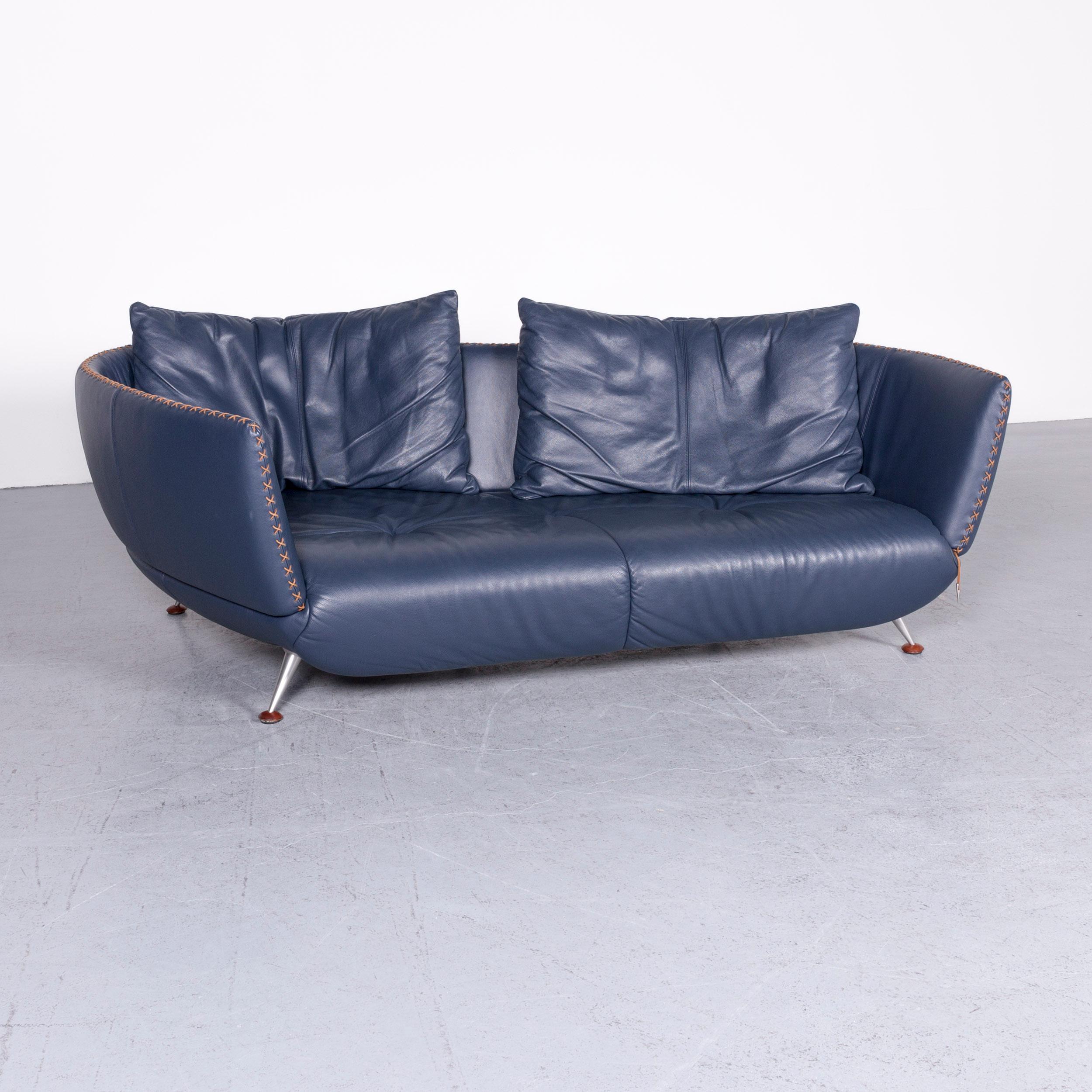 We bring to you a De Sede Ds 102 designer leather sofa blue blue-seat couch.










