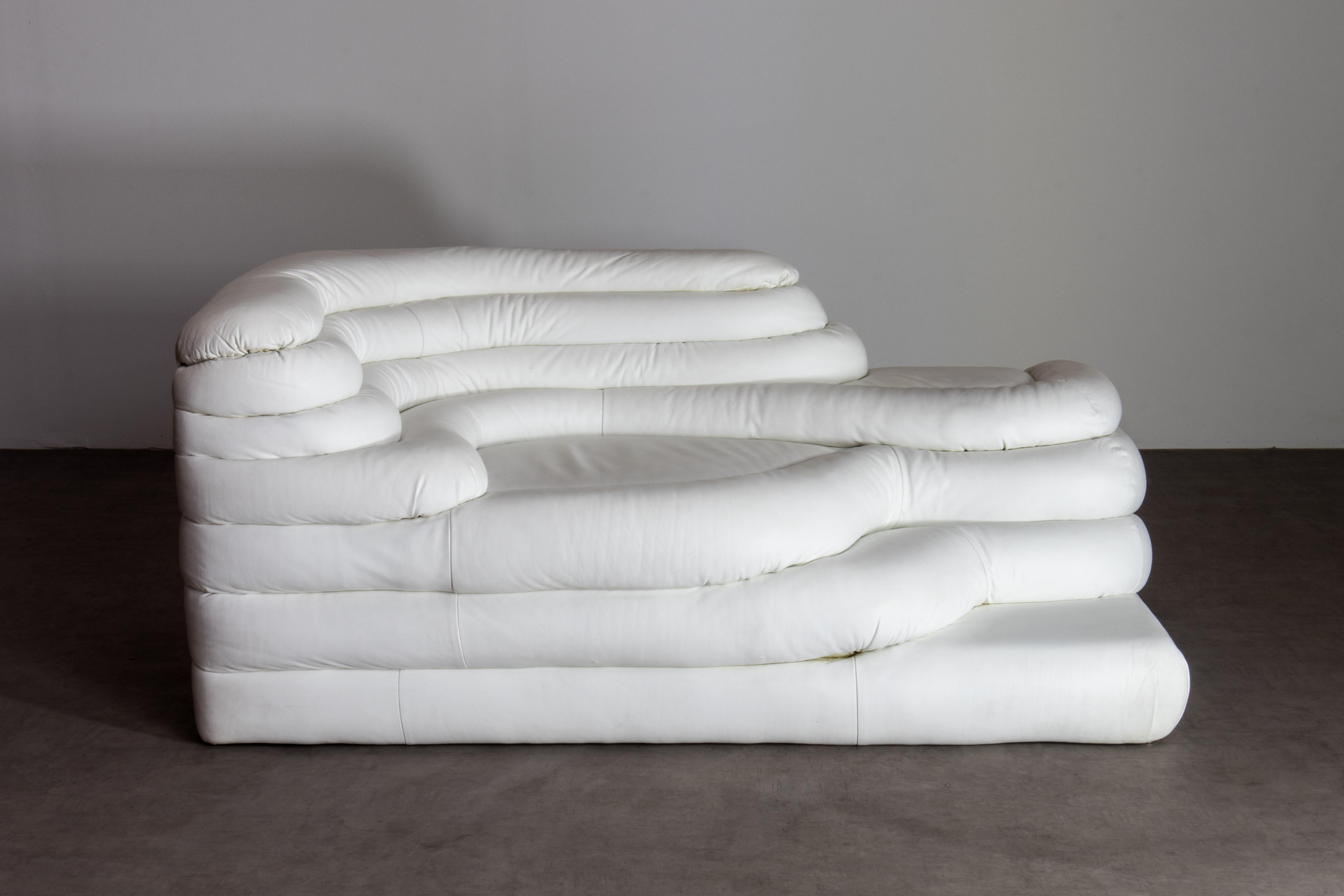 De Sede DS-1025 Terrazza Sofa Sessel in weißem Leder, Schweiz 1970er Jahre (Ende des 20. Jahrhunderts) im Angebot