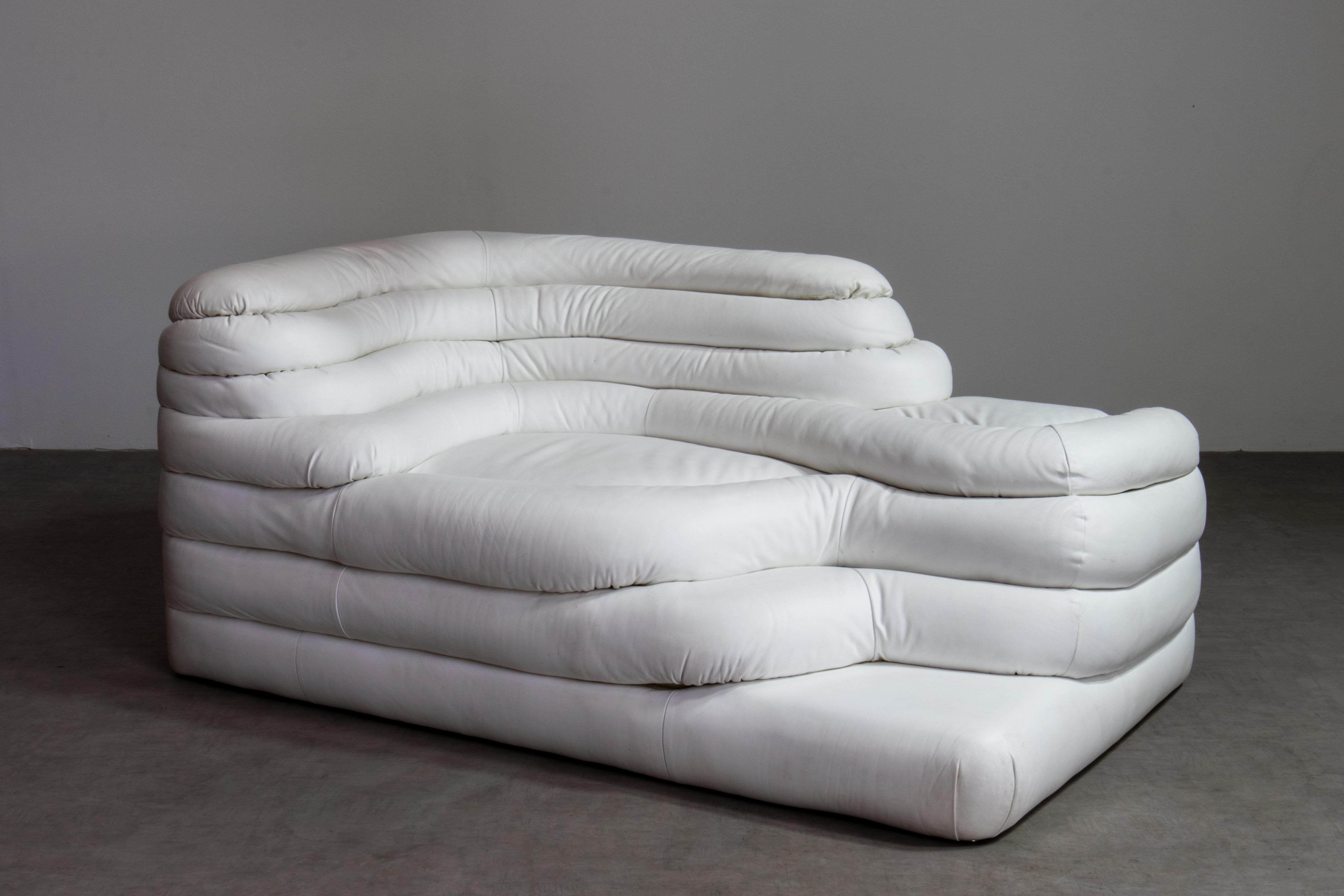 De Sede DS-1025 Terrazza Sofa Sessel in weißem Leder, Schweiz 1970er Jahre (Polster) im Angebot