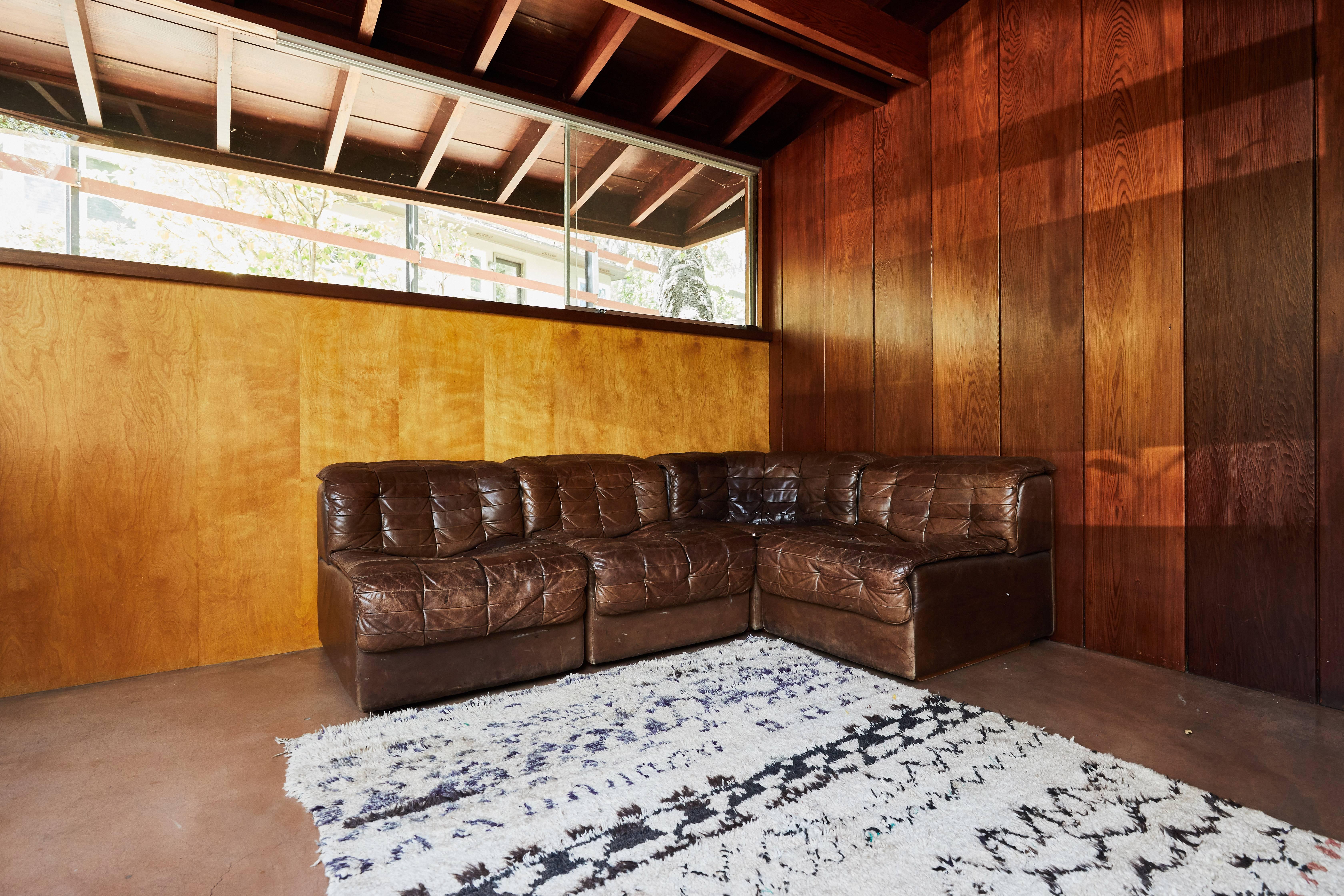 De Sede DS 11 Modular Patchwork Leather Sectional Sofa In Excellent Condition In Glendale, CA