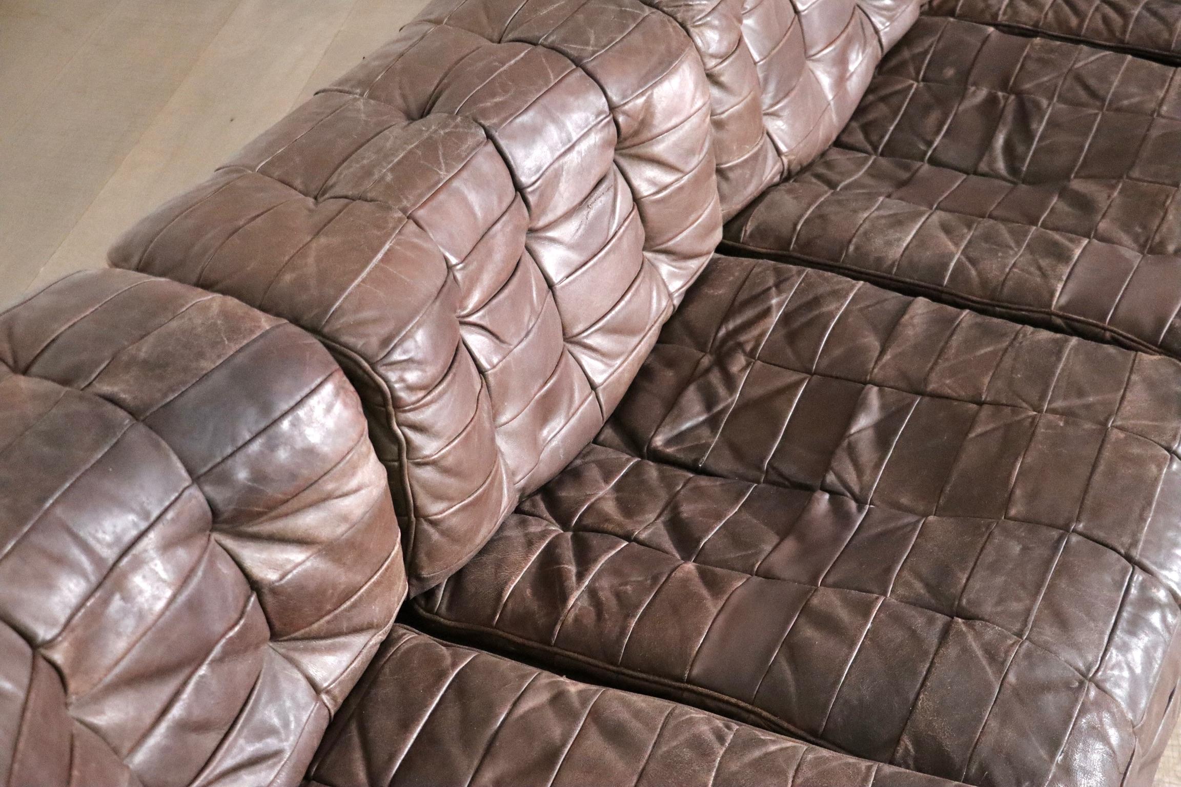 De Sede DS-11 Modulares Sofa aus braunem Patchwork-Leder, Schweiz 1970er Jahre im Zustand „Gut“ im Angebot in ABCOUDE, UT