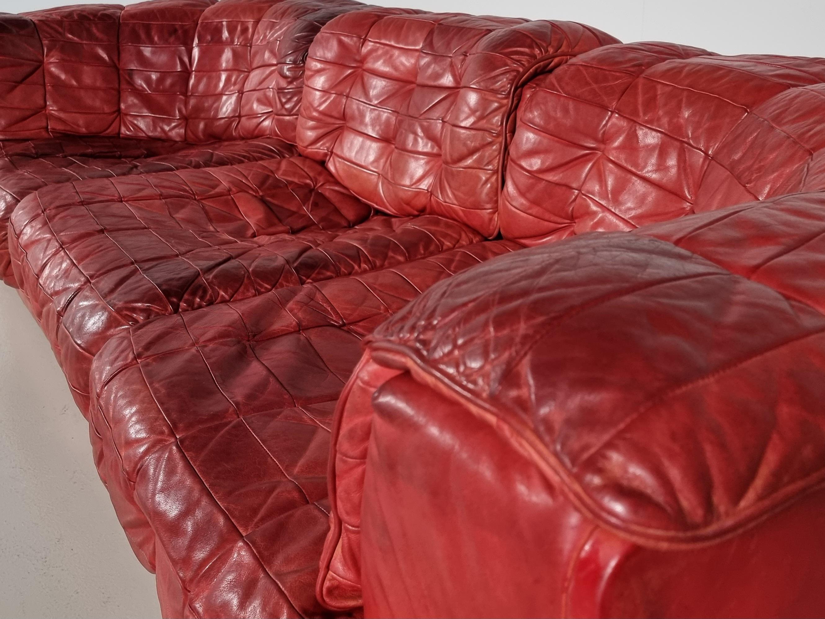 Late 20th Century De Sede DS 11 Modular Sofa in Original red Leather, 1970s