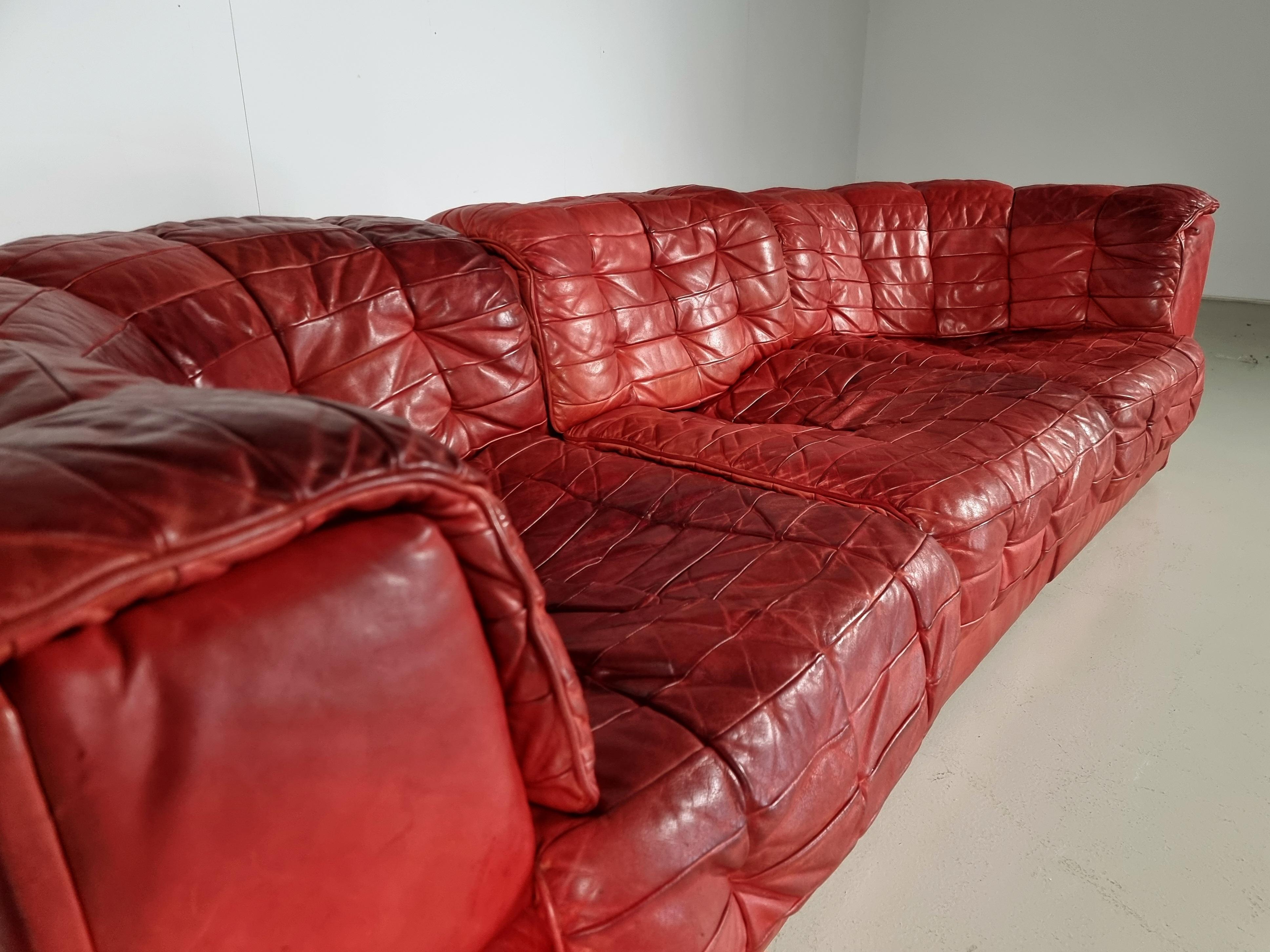 De Sede DS 11 Modular Sofa in Original red Leather, 1970s 1