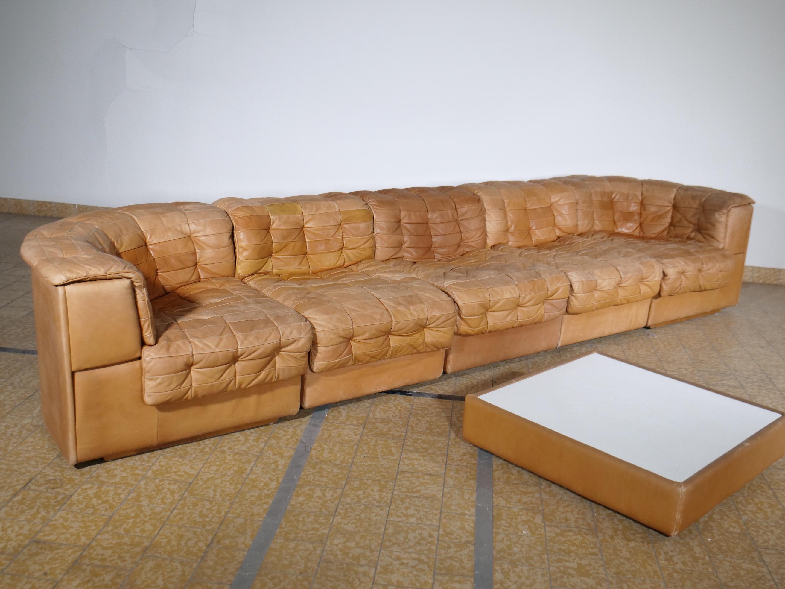 De Sede Ds 11 Patchwork-Sofa aus Leder mit Couchtisch, 1970er Jahre 9