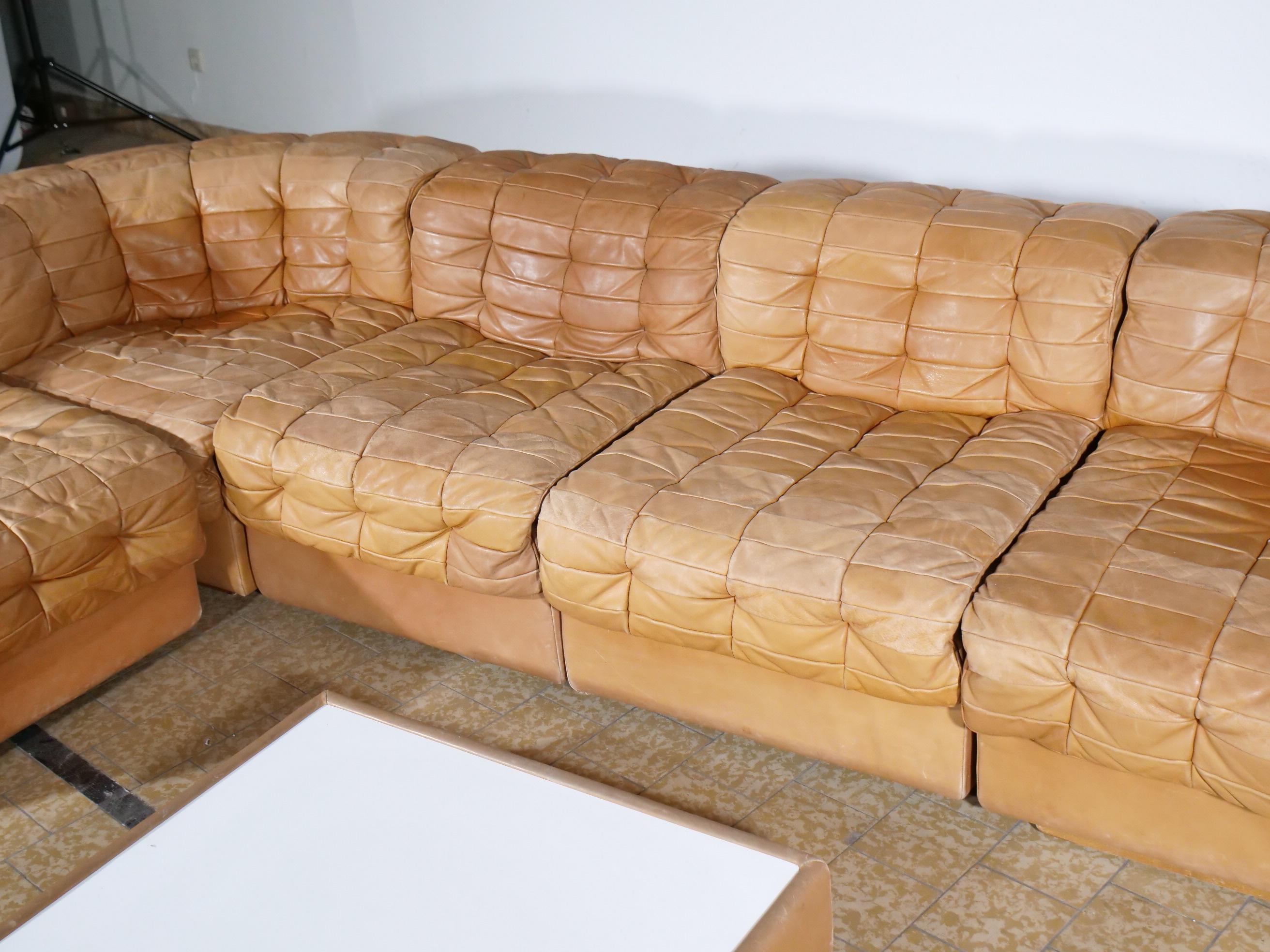 Swiss De Sede Ds 11 Patchwork Modul Leder Sofa mit Couchtisch, 1970er