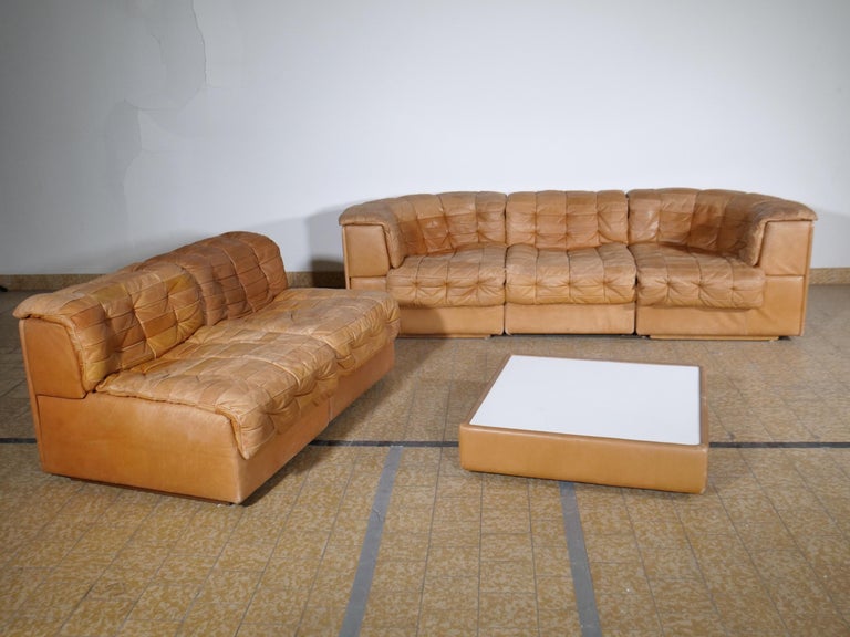 De Sede Ds 11 Patchwork Modul Leder Sofa mit Couchtisch, 1970er For ...