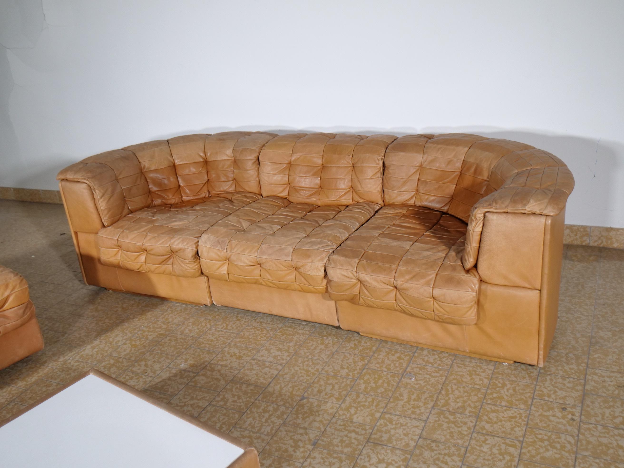 De Sede Ds 11 Patchwork-Sofa aus Leder mit Couchtisch, 1970er Jahre 3