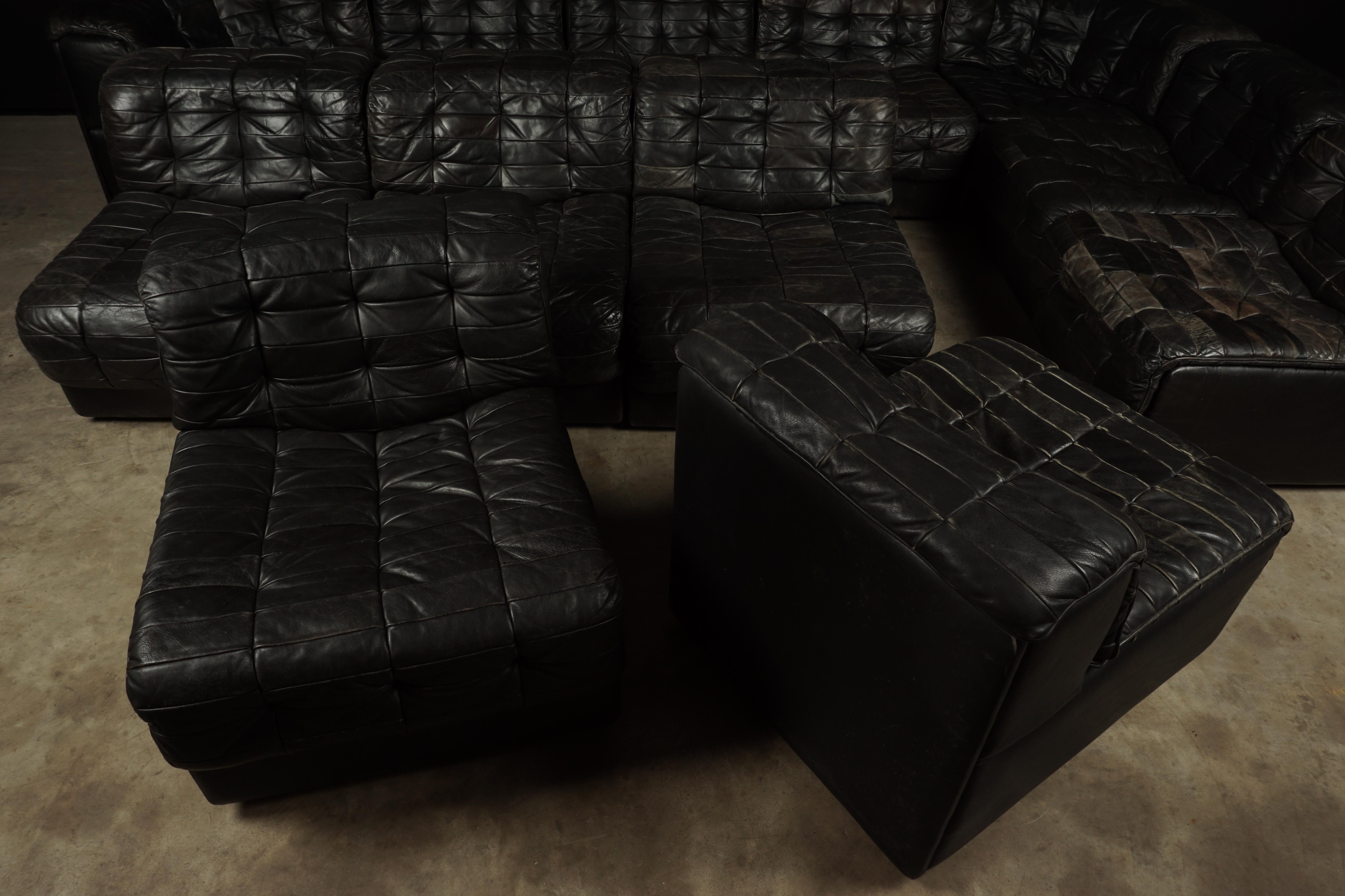 Rare De Sede Ds 11 Sectional Patchwork Sofa in Black Leather, 1970s In Good Condition In Nashville, TN