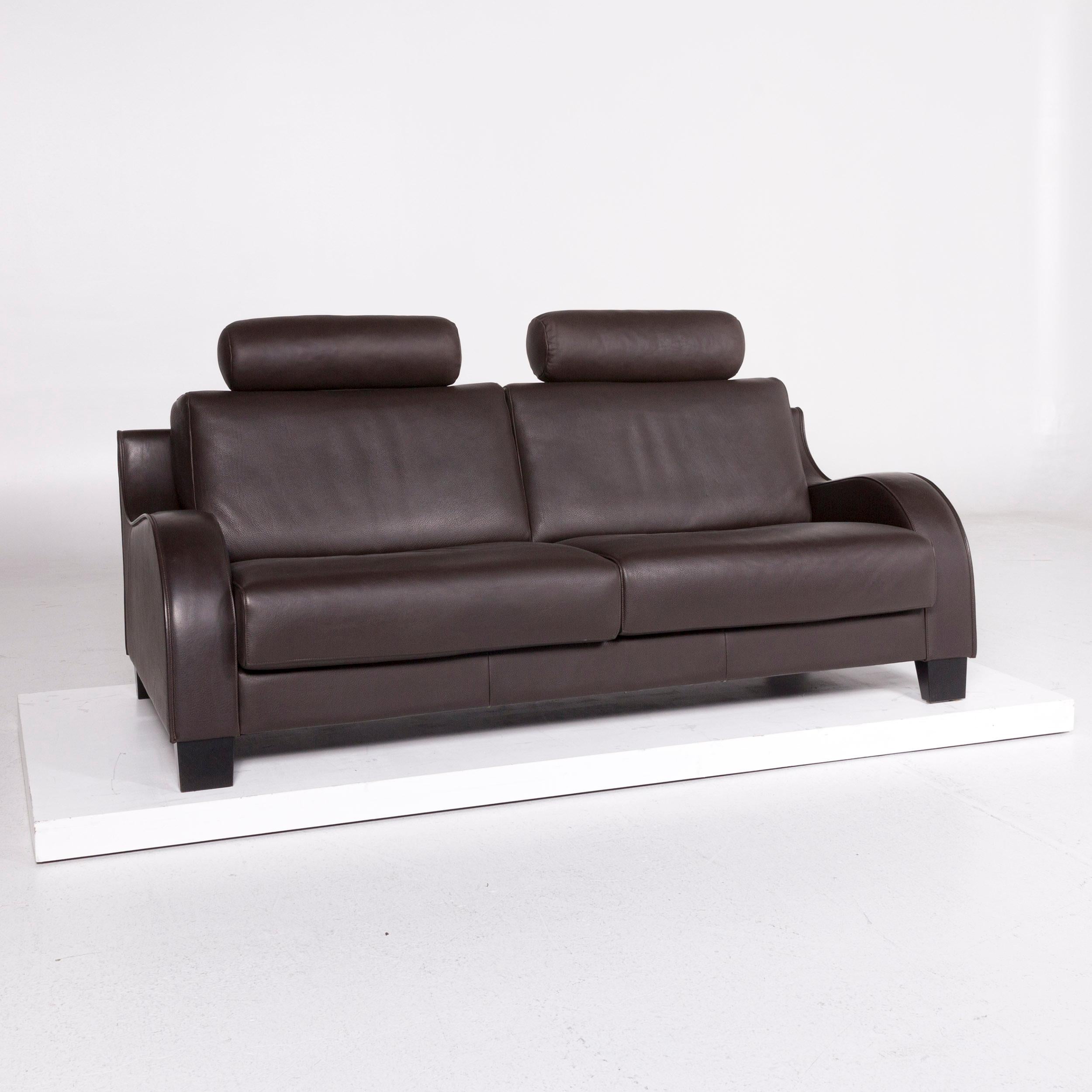 We bring to you a De Sede DS 122 leather sofa brown dark brown two-seat couch.
  
 Product measurements in centimeters:
 
Depth 91
Width 200
Height 80
Seat-height 44
Rest-height 55
Seat-depth 54
Seat-width 170
Back-height 37.
      