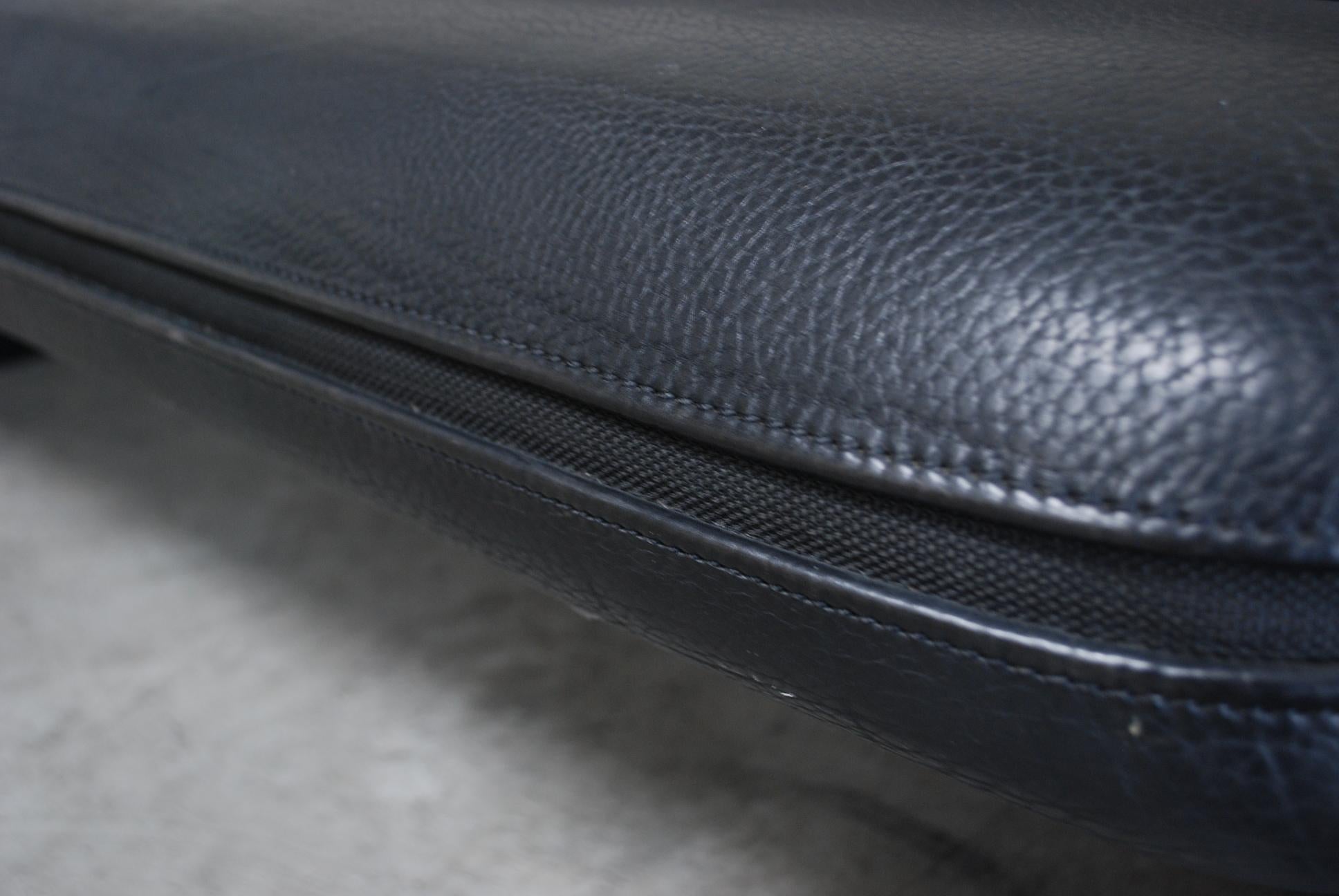 De Sede DS 125 Gerd Lange Neck Leather Sofa Black 4