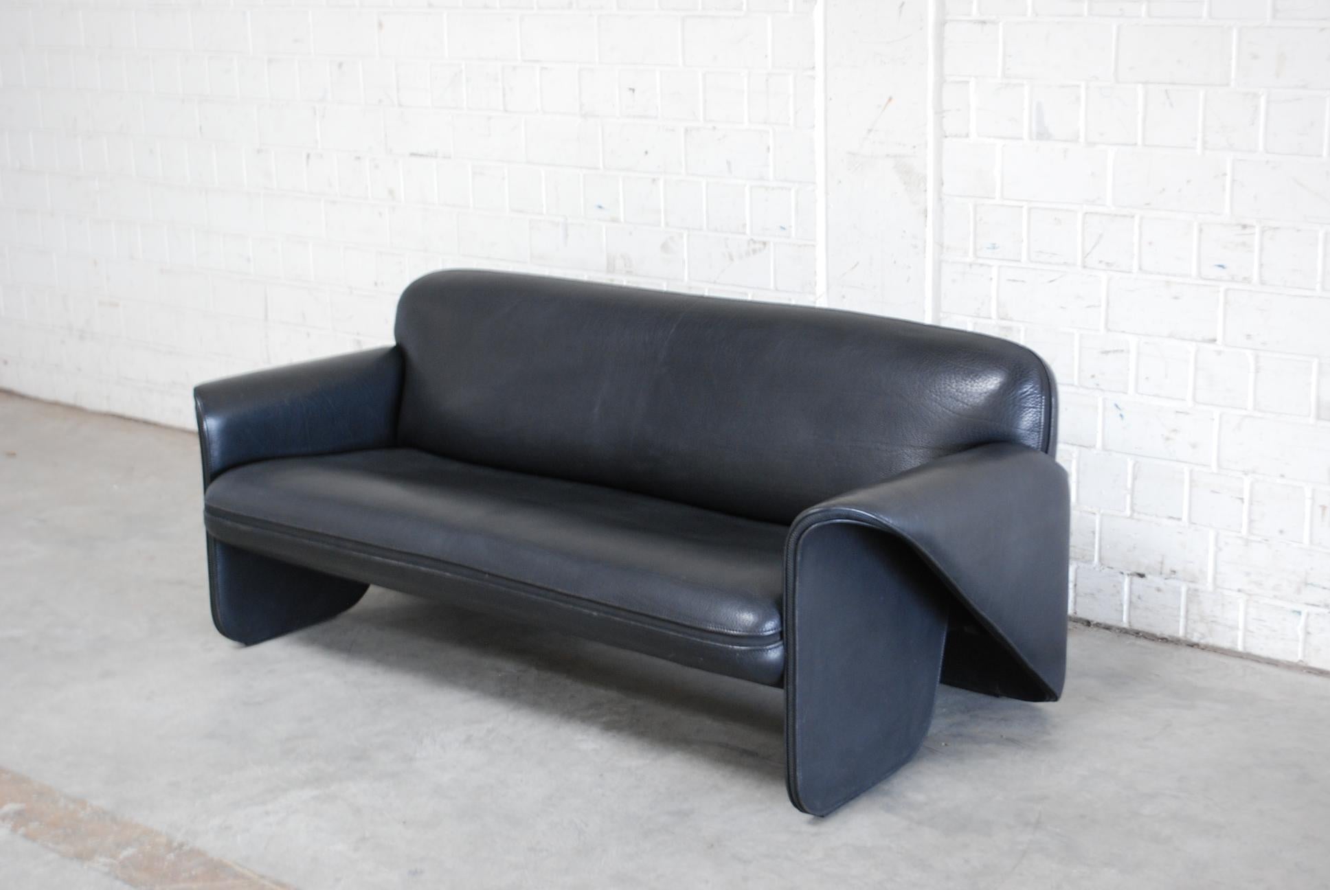 De Sede DS 125 Gerd Lange Neck Leather Sofa Black 12