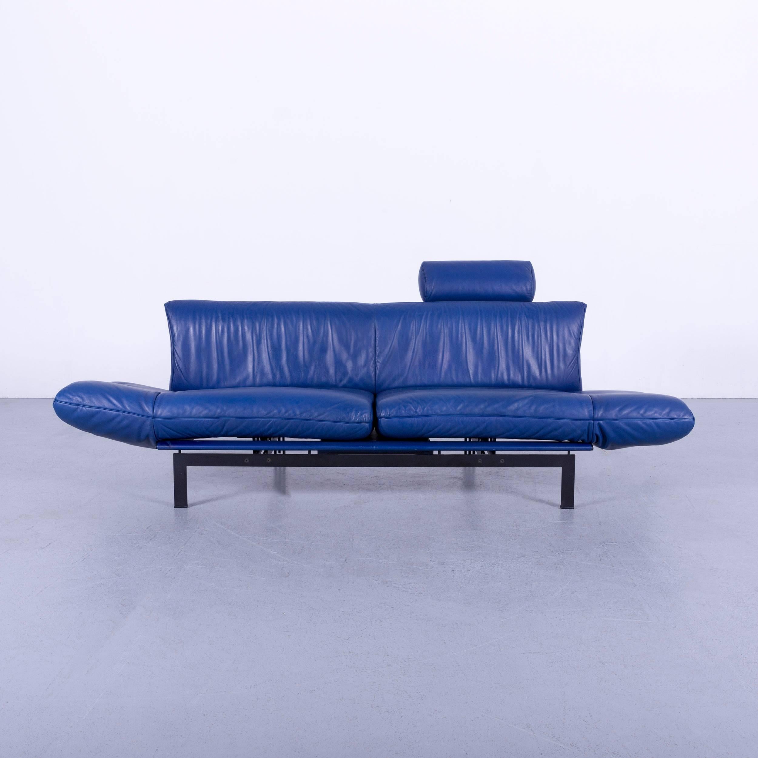 We bring to you an De Sede DS 140 leather sofa blue two-seat couch.

















 