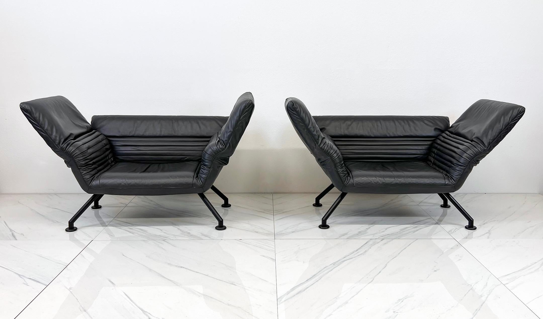 Swiss De Sede DS-142 Chairs in Gray Leather, A Pair, Winfried Totzek, 1980's For Sale