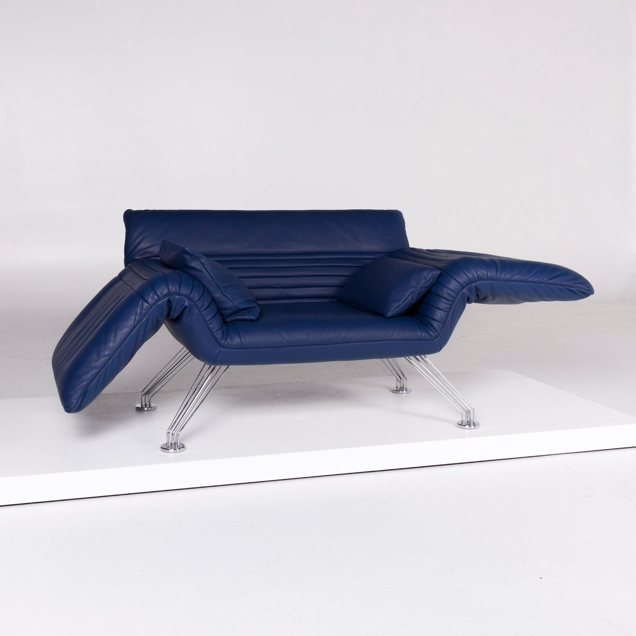 We bring to you a De Sede ds 142 designer Leder Sessel by Wilfried Totzek Blau Sessel.
 
 
 Product measurements in centimeters:
 
Depth: 81
 Width: 170
 Height: 61
 Seat-height: 39
 Rest-height: 56
 Seat-depth: 56
 Seat-width: 73
