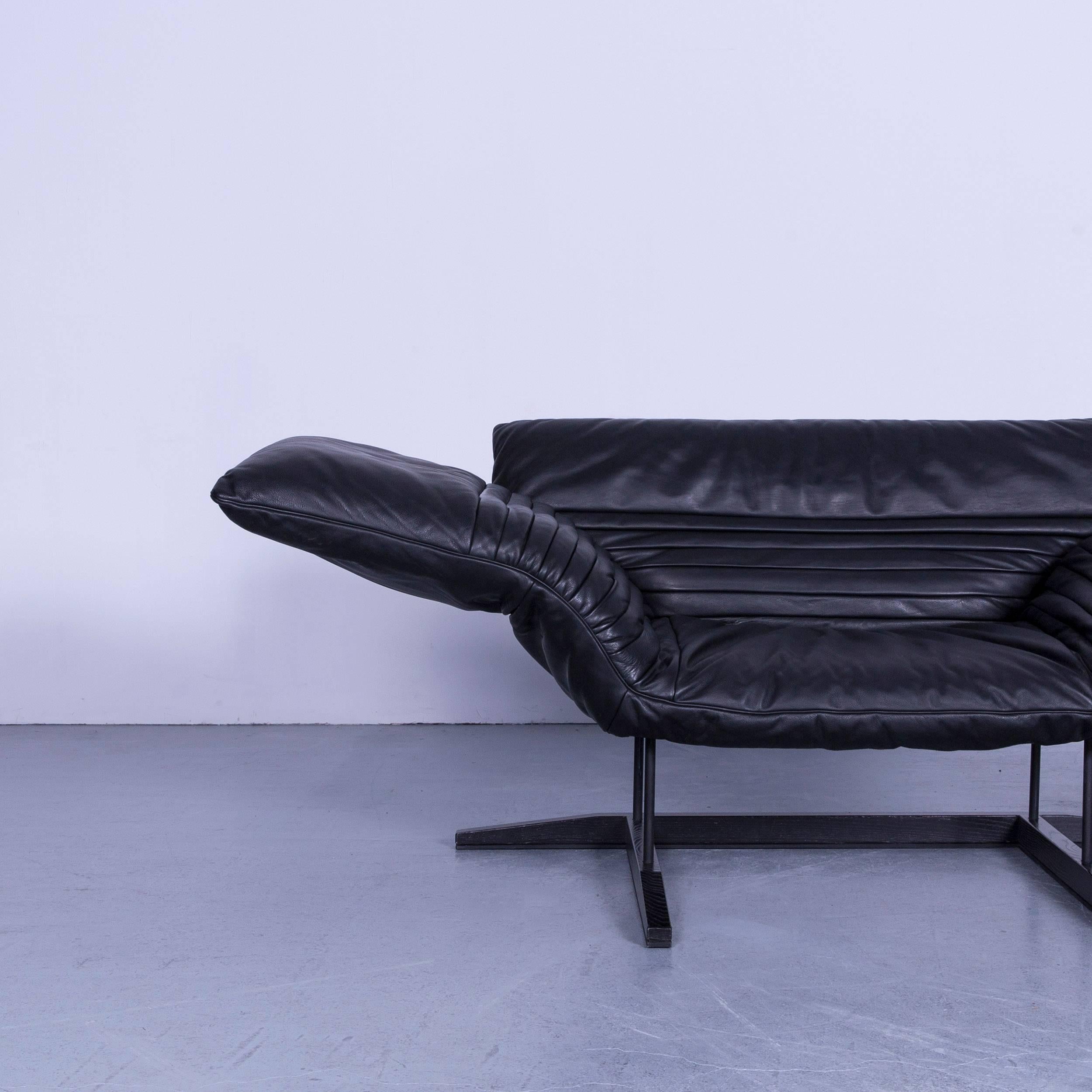 We bring to you an De Sede leather sofa black one-seat love-chair.


































 