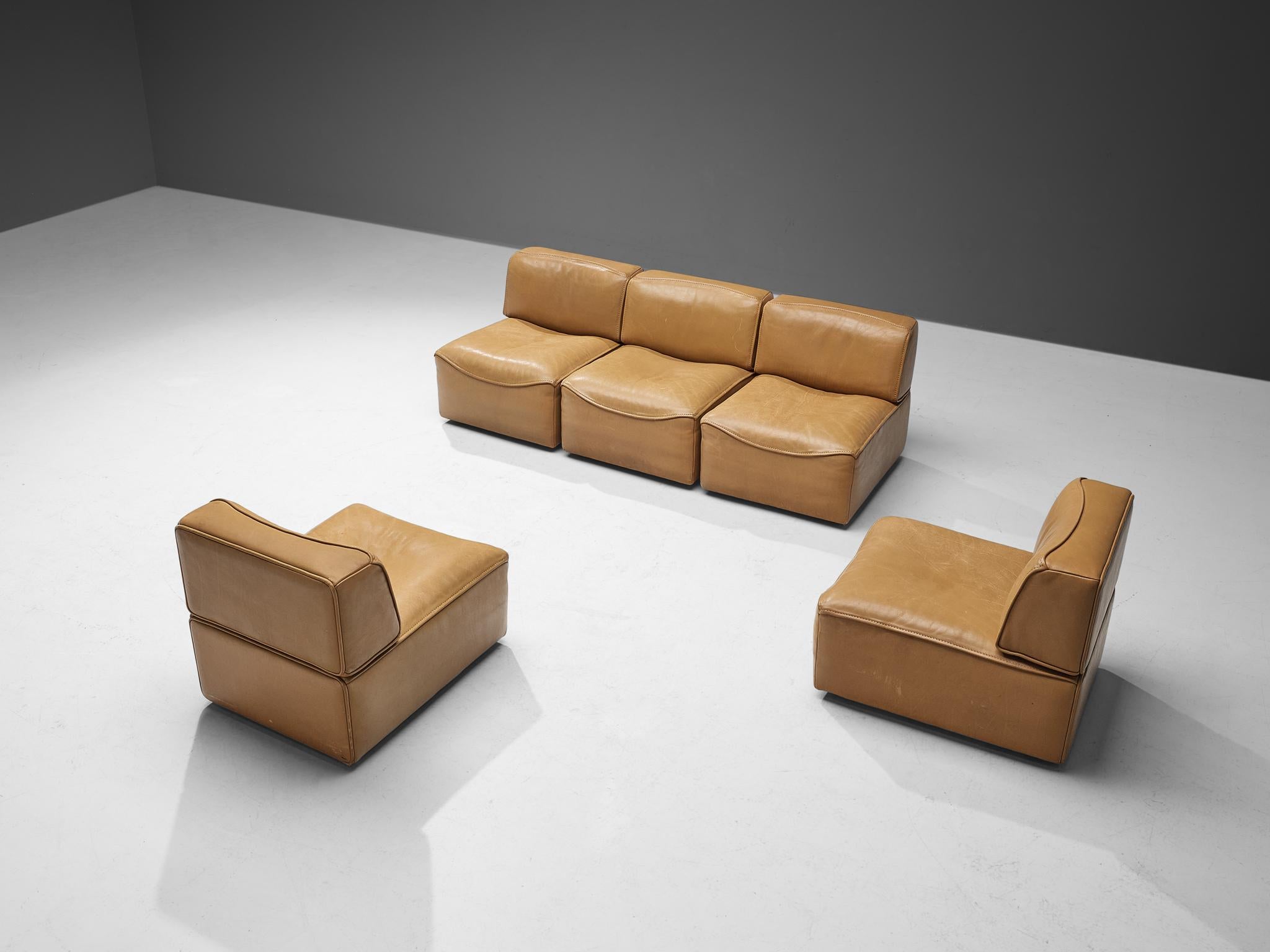 De Sede ‘DS-15’ Modular Sofa in Caramel Leather 1