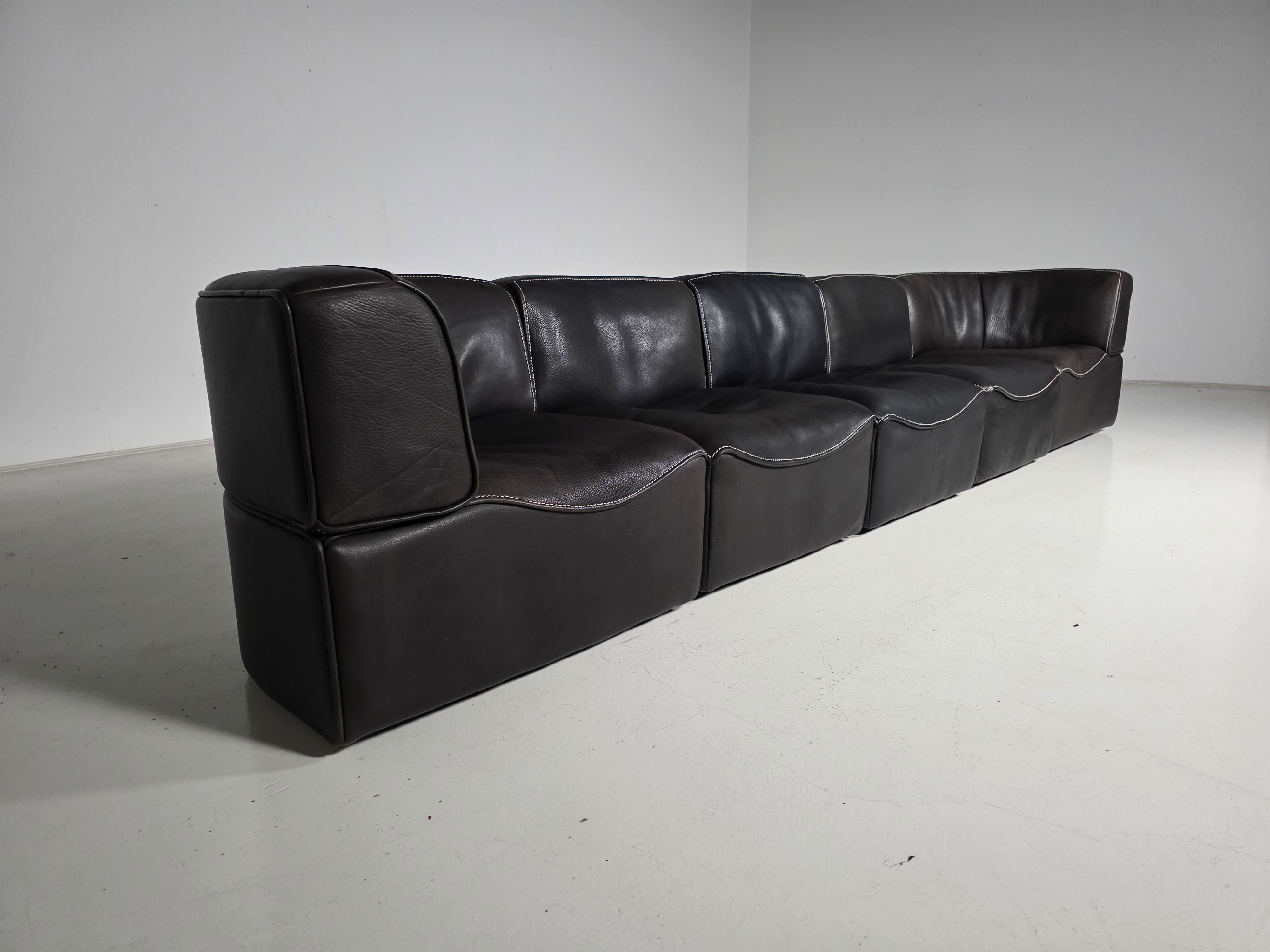 De Sede DS-15 Modular Sofa in original black Buffalo Leather, 1970s Bon état - En vente à amstelveen, NL