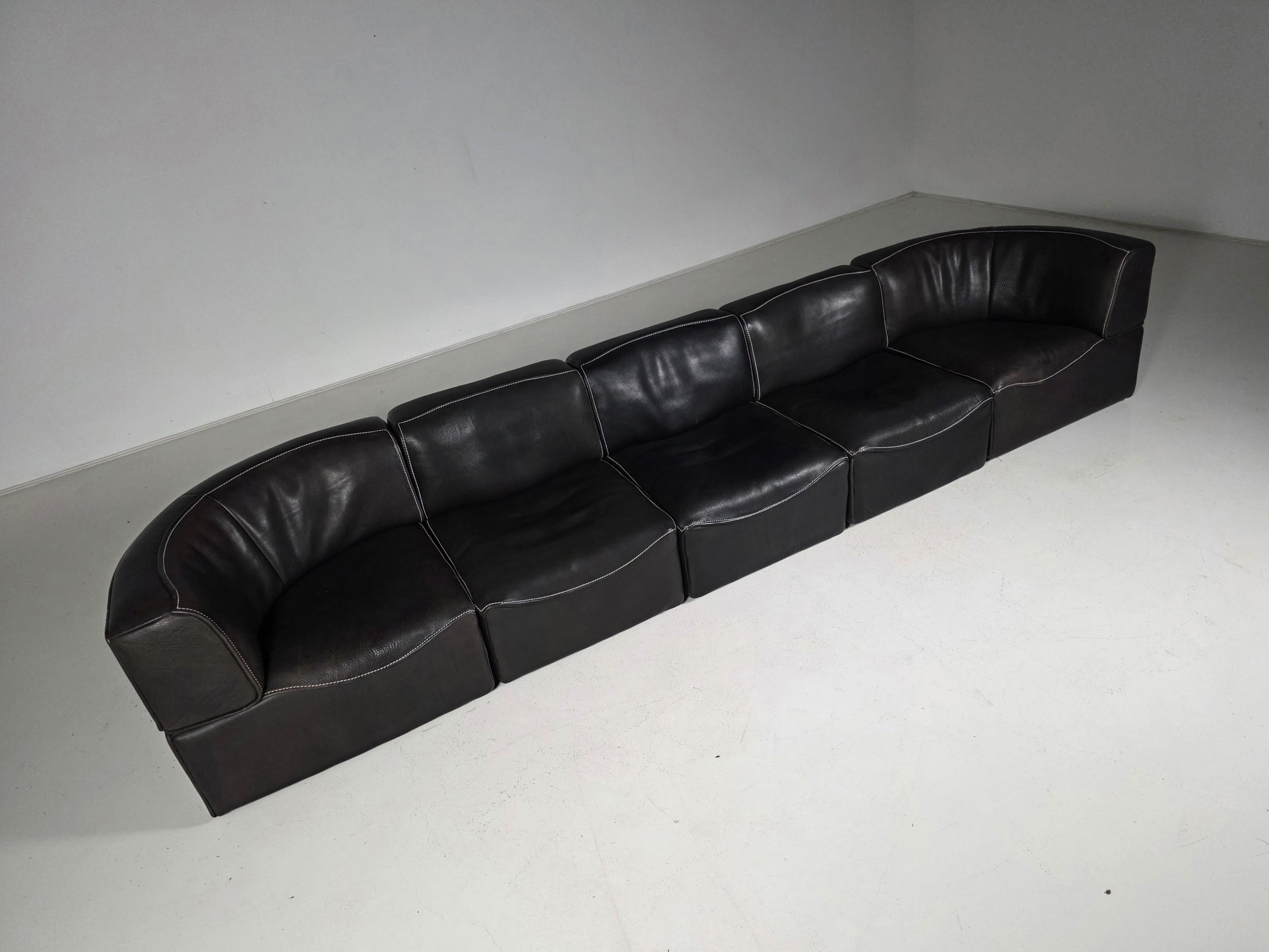 Fin du 20e siècle De Sede DS-15 Modular Sofa in original black Buffalo Leather, 1970s en vente