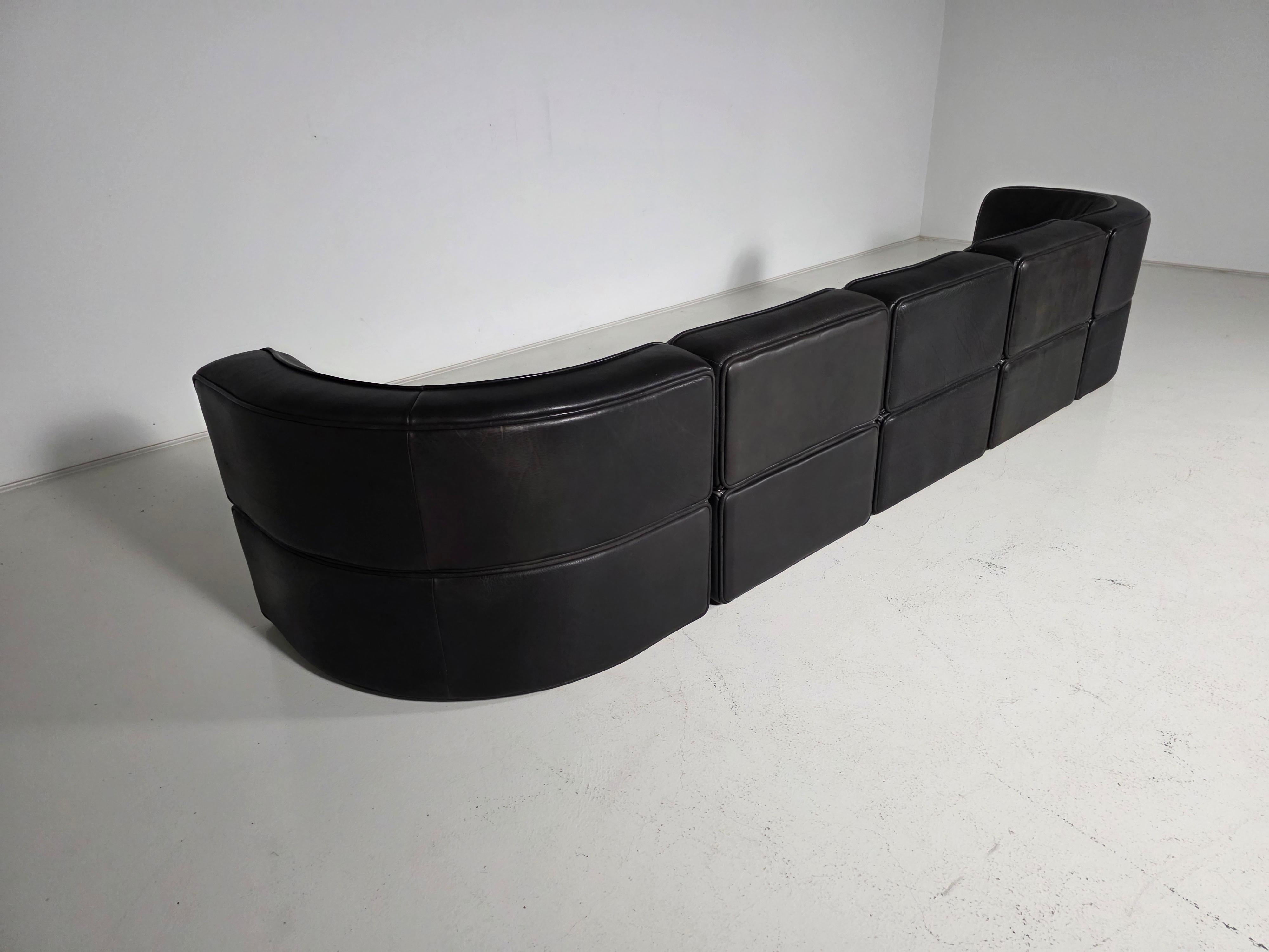 De Sede DS-15 Modular Sofa in original black Buffalo Leather, 1970s en vente 1