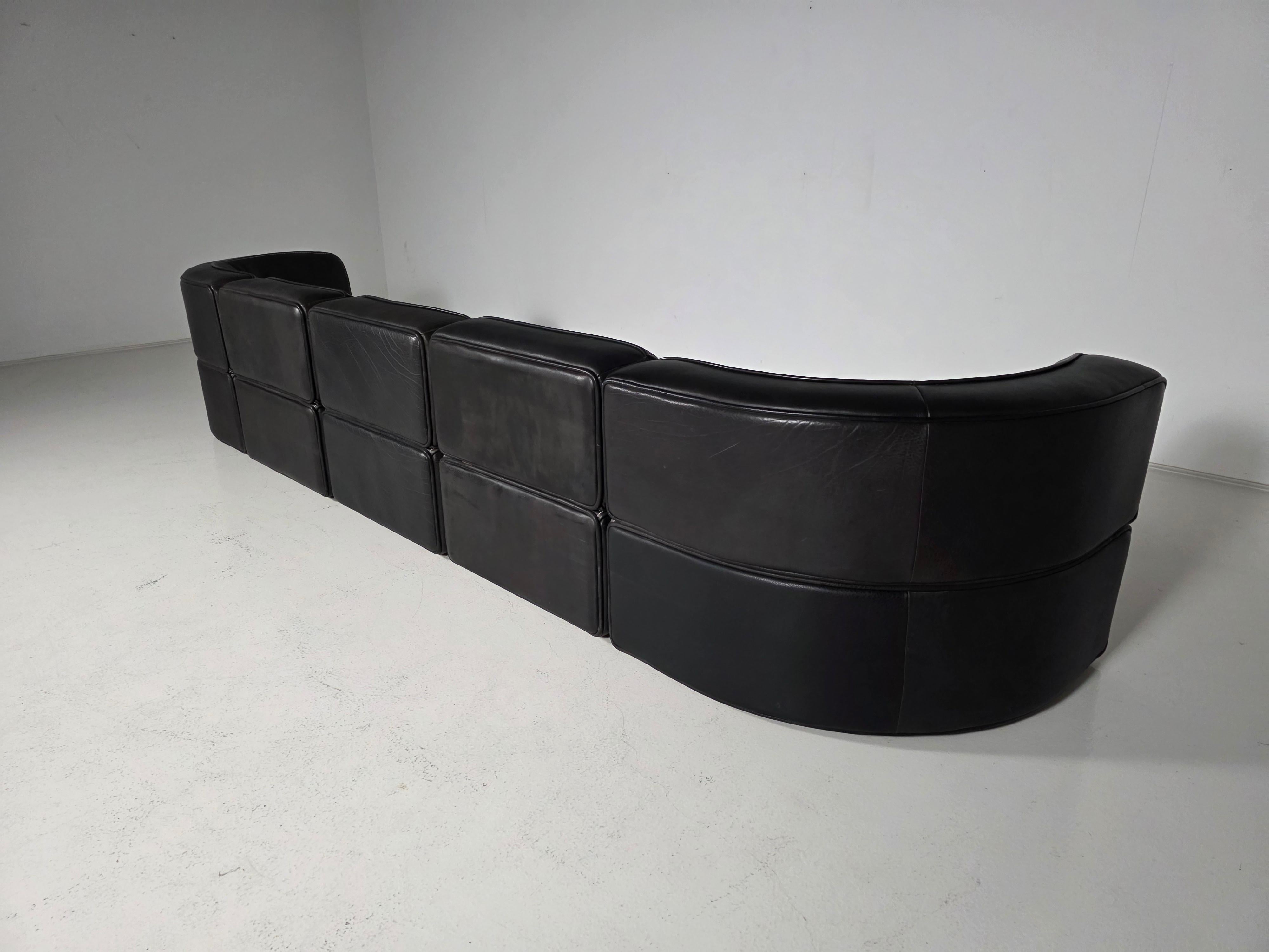 De Sede DS-15 Modular Sofa in original black Buffalo Leather, 1970s en vente 2