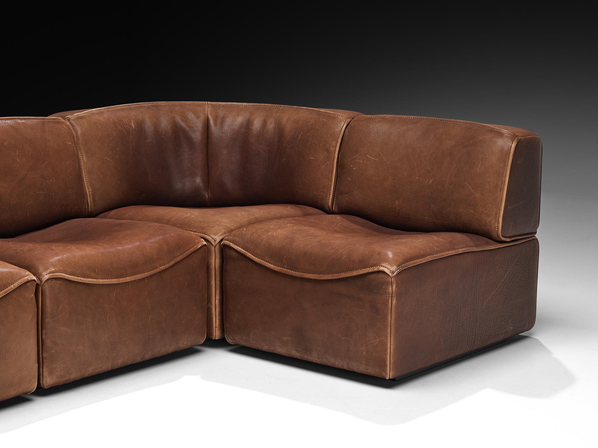 Postmoderne De Sede 'DS-15' Canapé modulable en cuir Brown patiné en vente