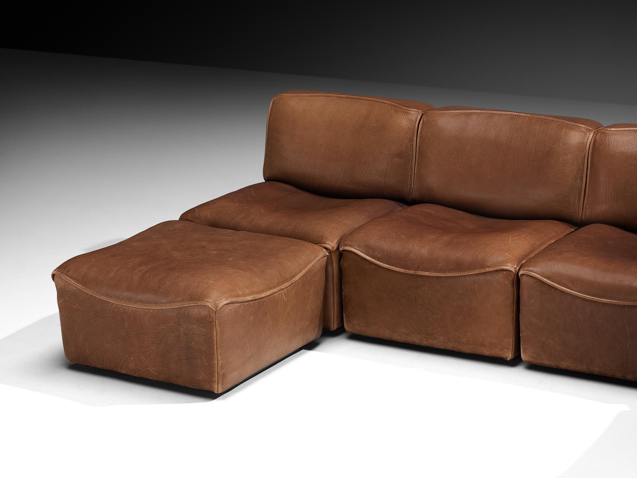 Fin du 20e siècle De Sede 'DS-15' Canapé modulable en cuir Brown patiné en vente
