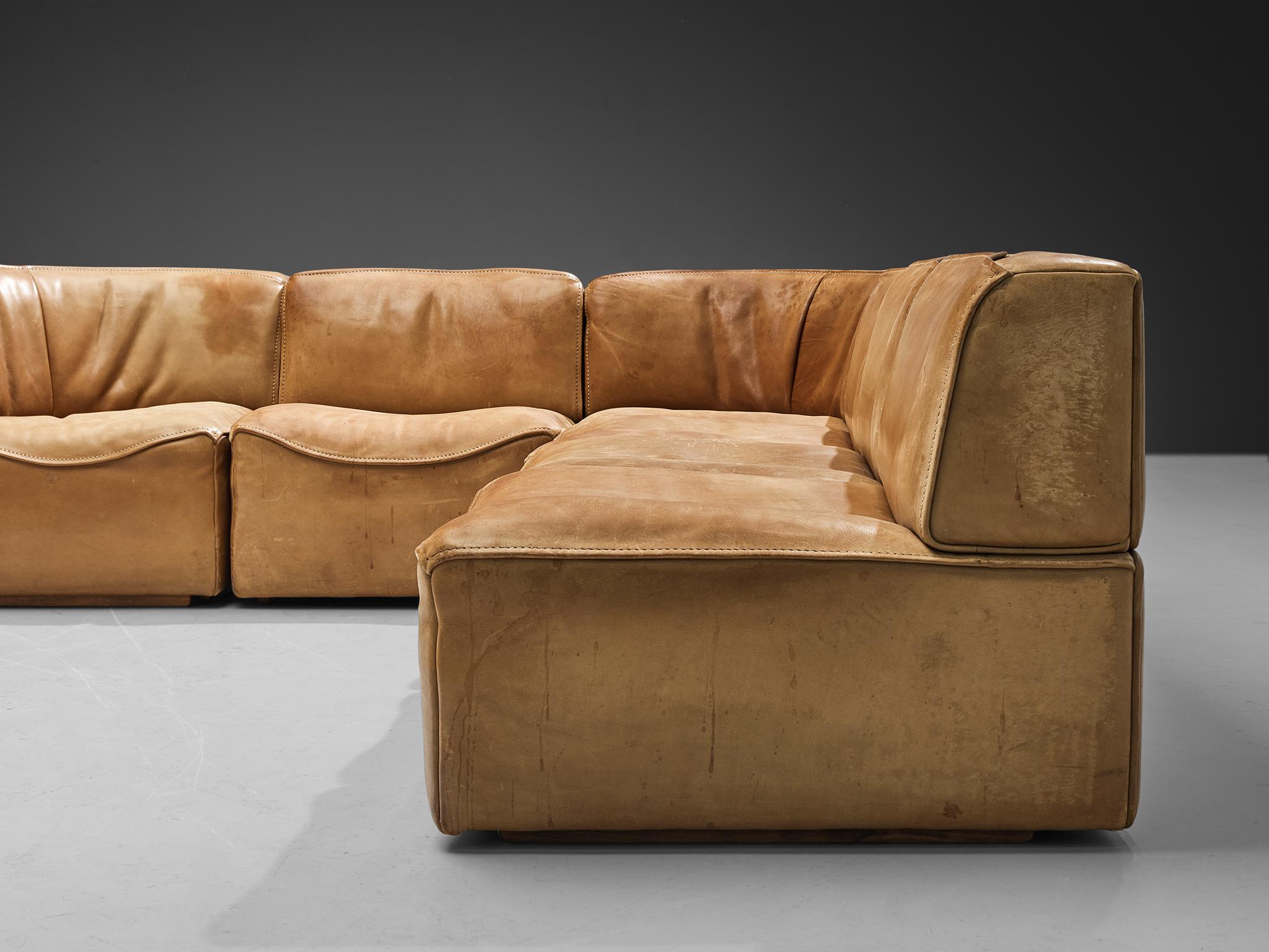 De Sede ‘DS-15’ Modular Sofa in Patinated Cognac Leather 1