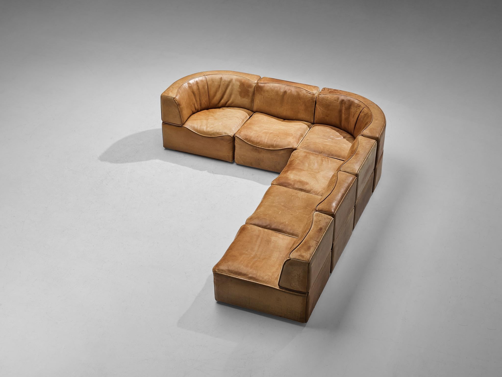 De Sede ‘DS-15’ Modular Sofa in Patinated Cognac Leather 3