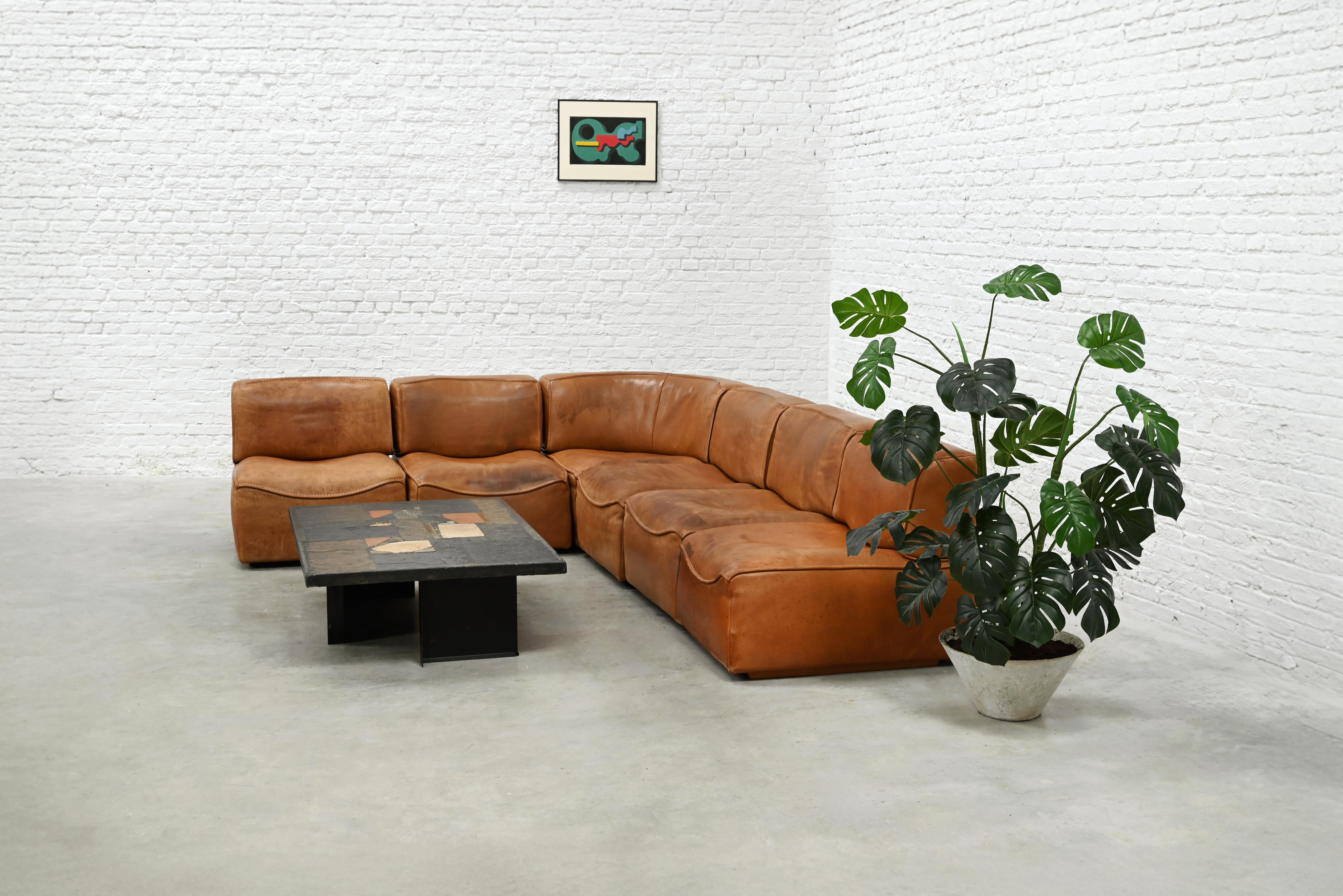 De Sede 'DS-15' Modulares Sofa in patiniertem Cognacleder, Schweiz 1970er Jahre (Ende des 20. Jahrhunderts) im Angebot
