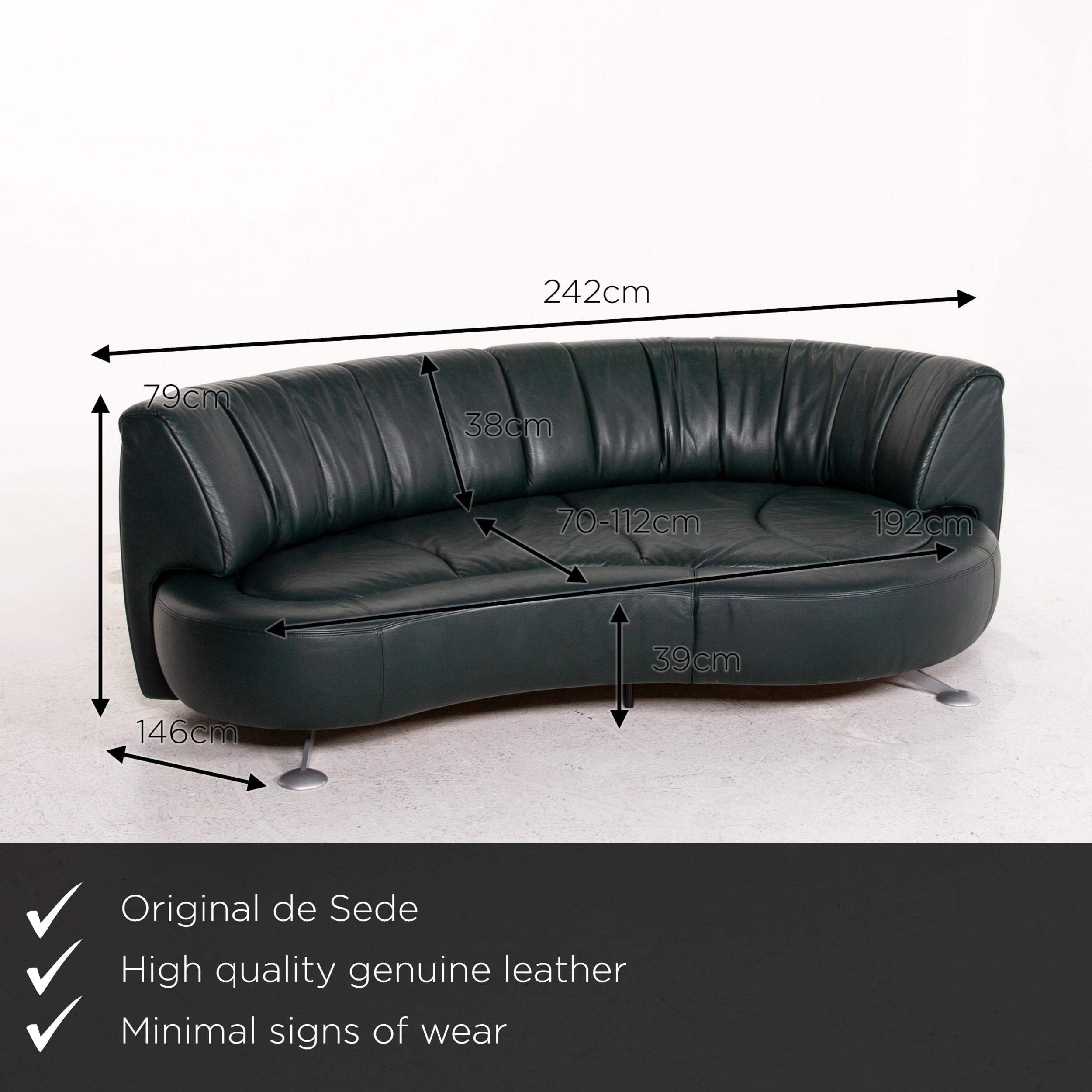 Wir präsentieren Ihnen ein de Sede DS 164 Ledersofa grün dreisitzige Funktionscouch. 
   
 

 Produktabmessungen in Zentimetern: 
 

Tiefe 146
Breite 242
Höhe 79
Sitzhöhe 39
Lehnenhöhe 79
Sitztiefe 112
Sitzbreite 192
Rückenhöhe 38.