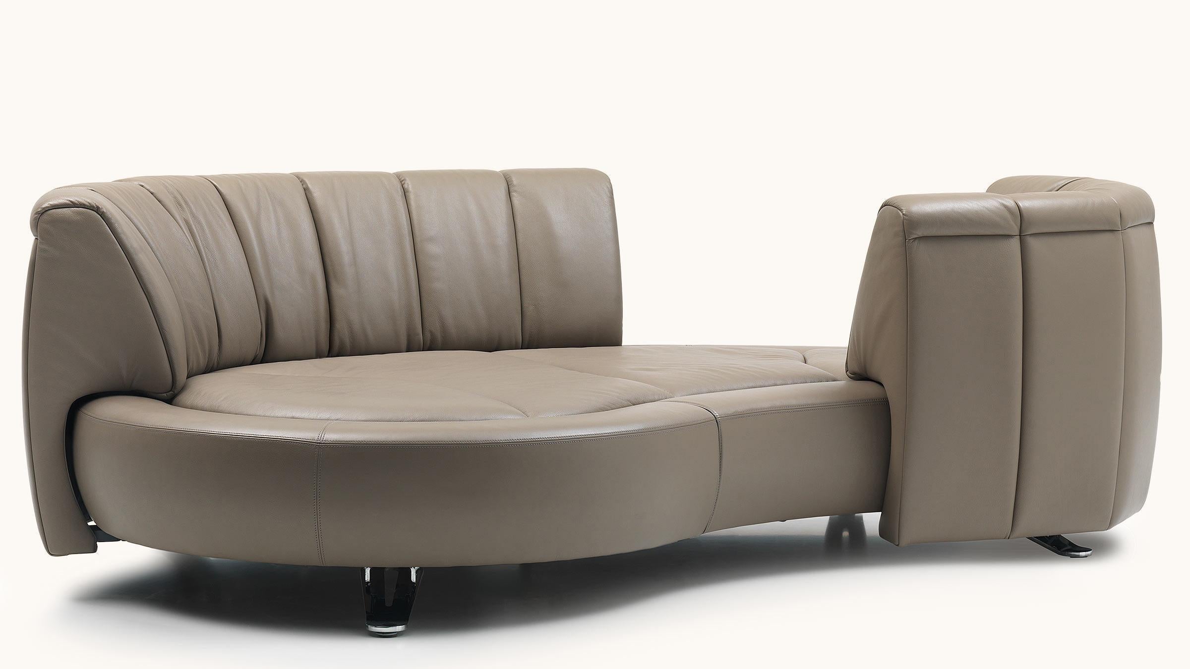 modular ds-164/29 sofa by de sede with the original leather cover in off white.