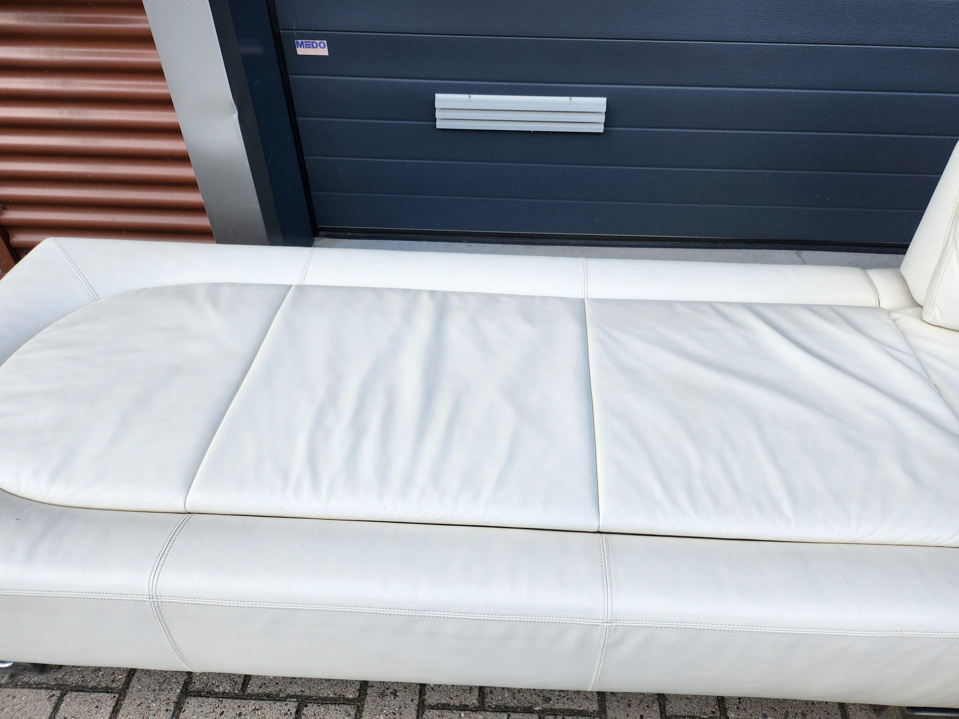 sofa with moving backrest