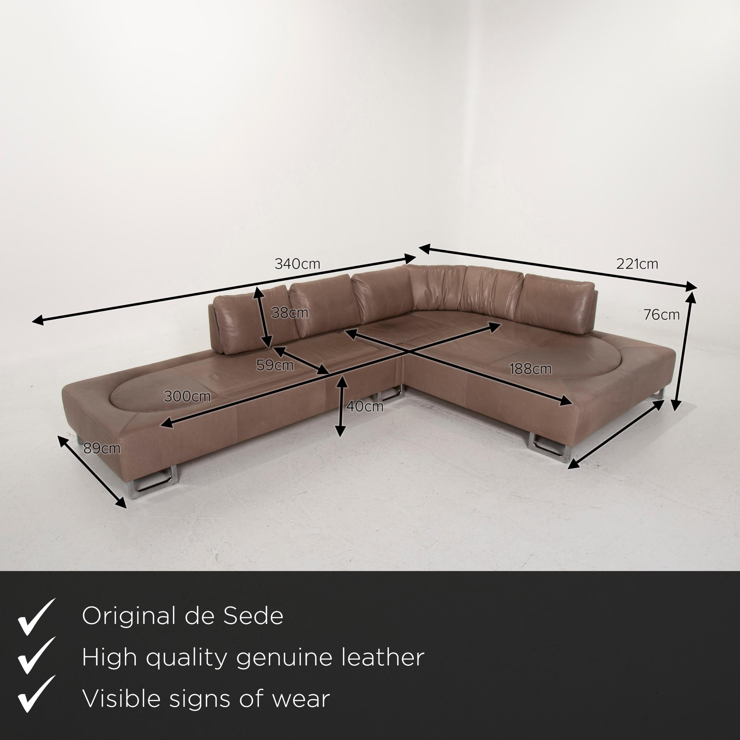 We present to you a De Sede ds 165 leather sofa brown corner sofa function.


 Product measurements in centimeters:
 

Depth 89
Width 340
Height 76
Seat height 40
Rest height
Seat depth 59
Seat width 300
Back height 38.

 